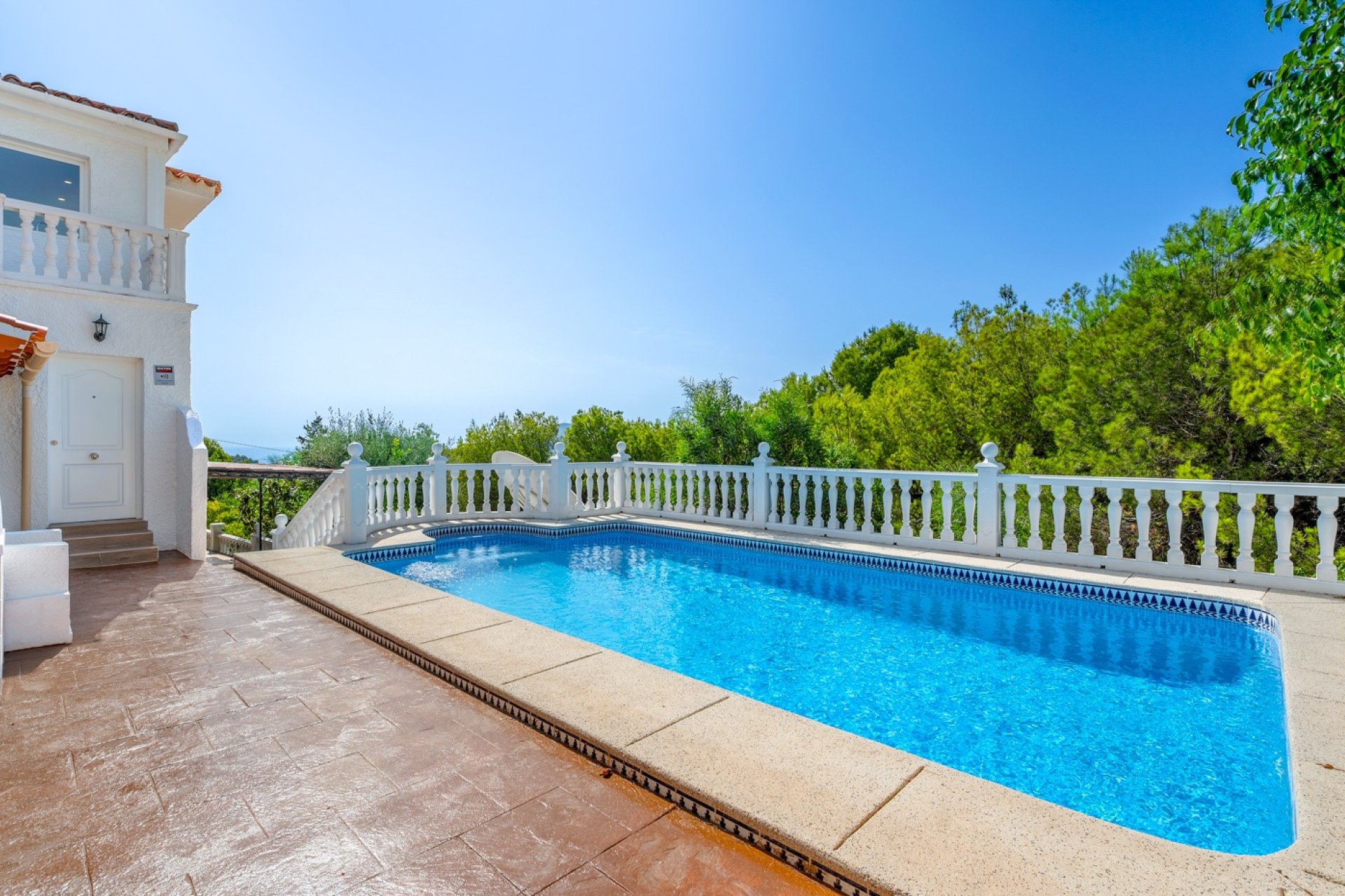Resale - Villa - Alicante - La Nucía