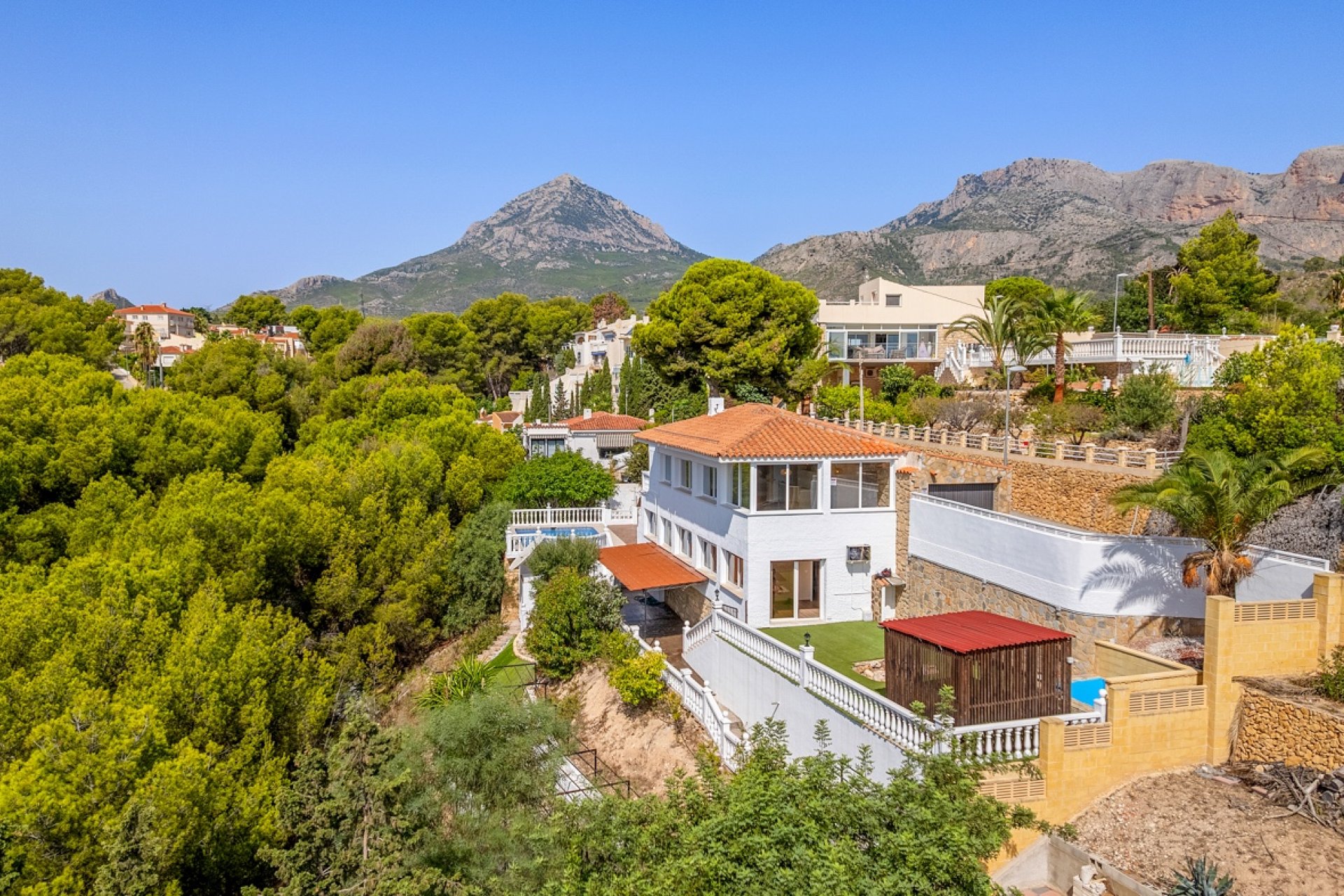 Resale - Villa - Alicante - La Nucía