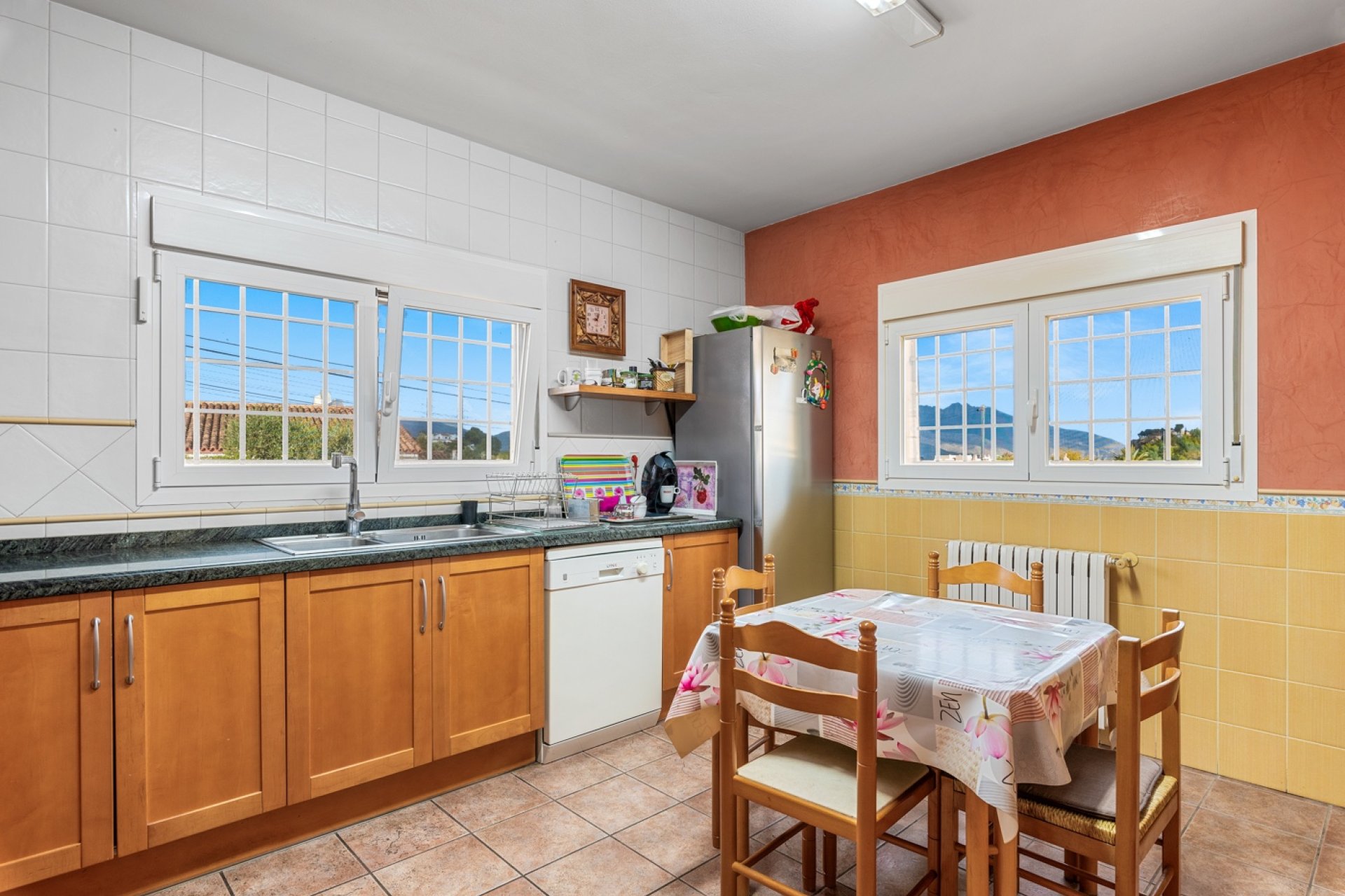 Resale - Villa - Alicante - Polop