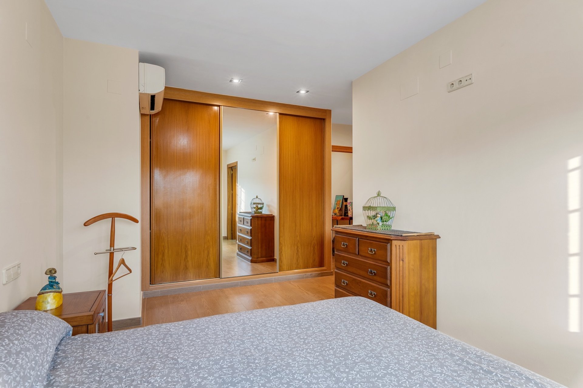 Resale - Villa - Alicante - Polop