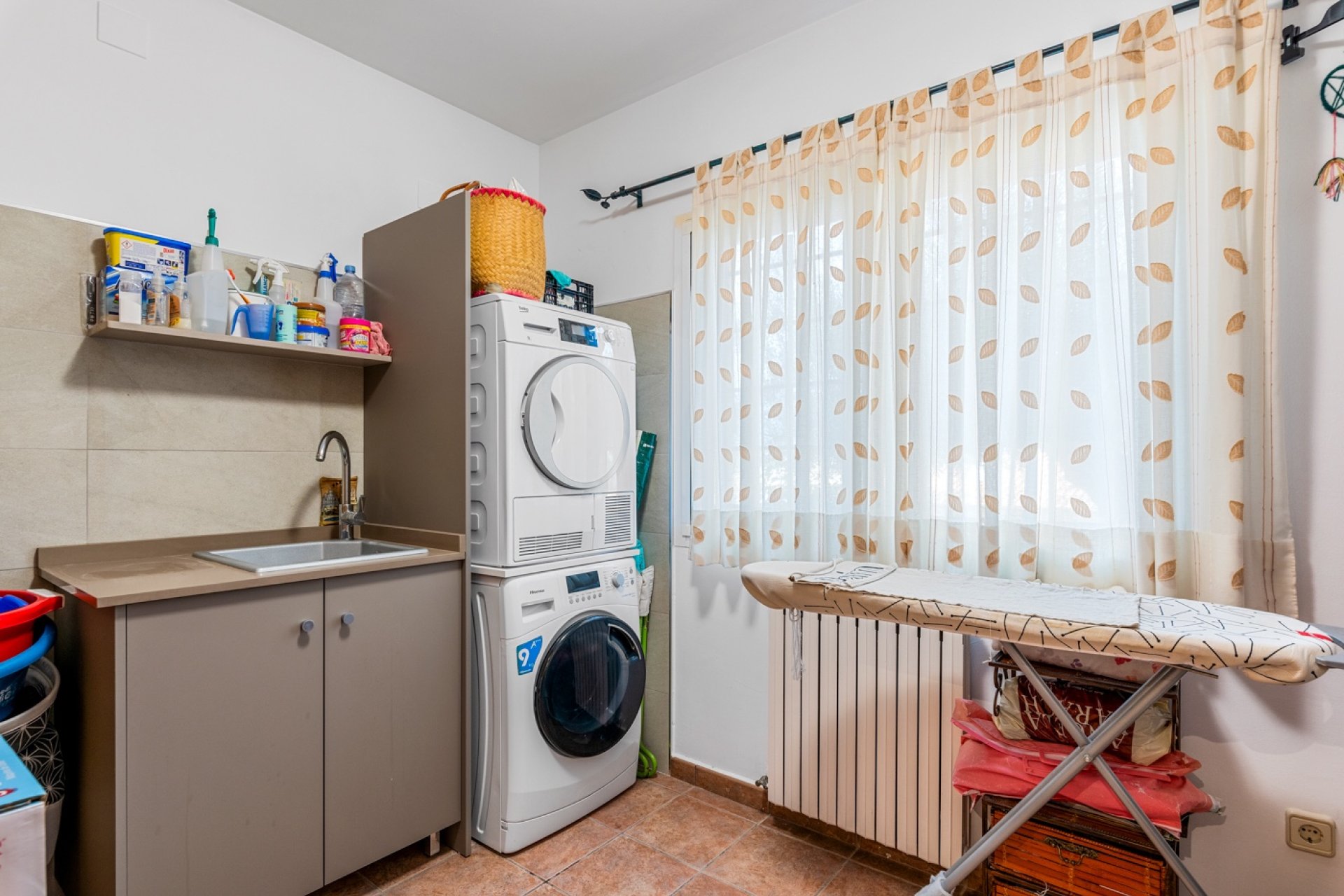 Resale - Villa - Alicante - Polop