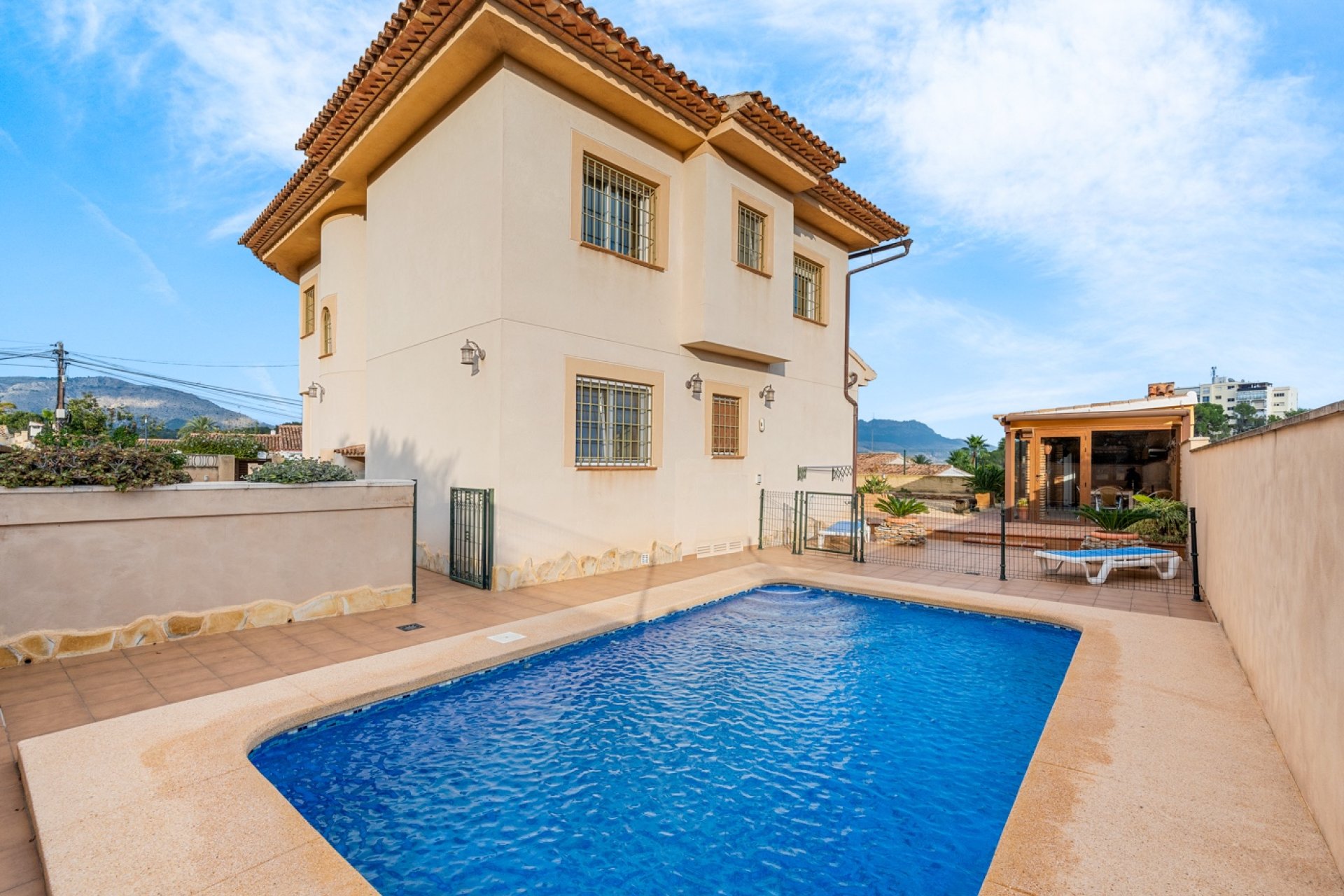 Resale - Villa - Alicante - Polop