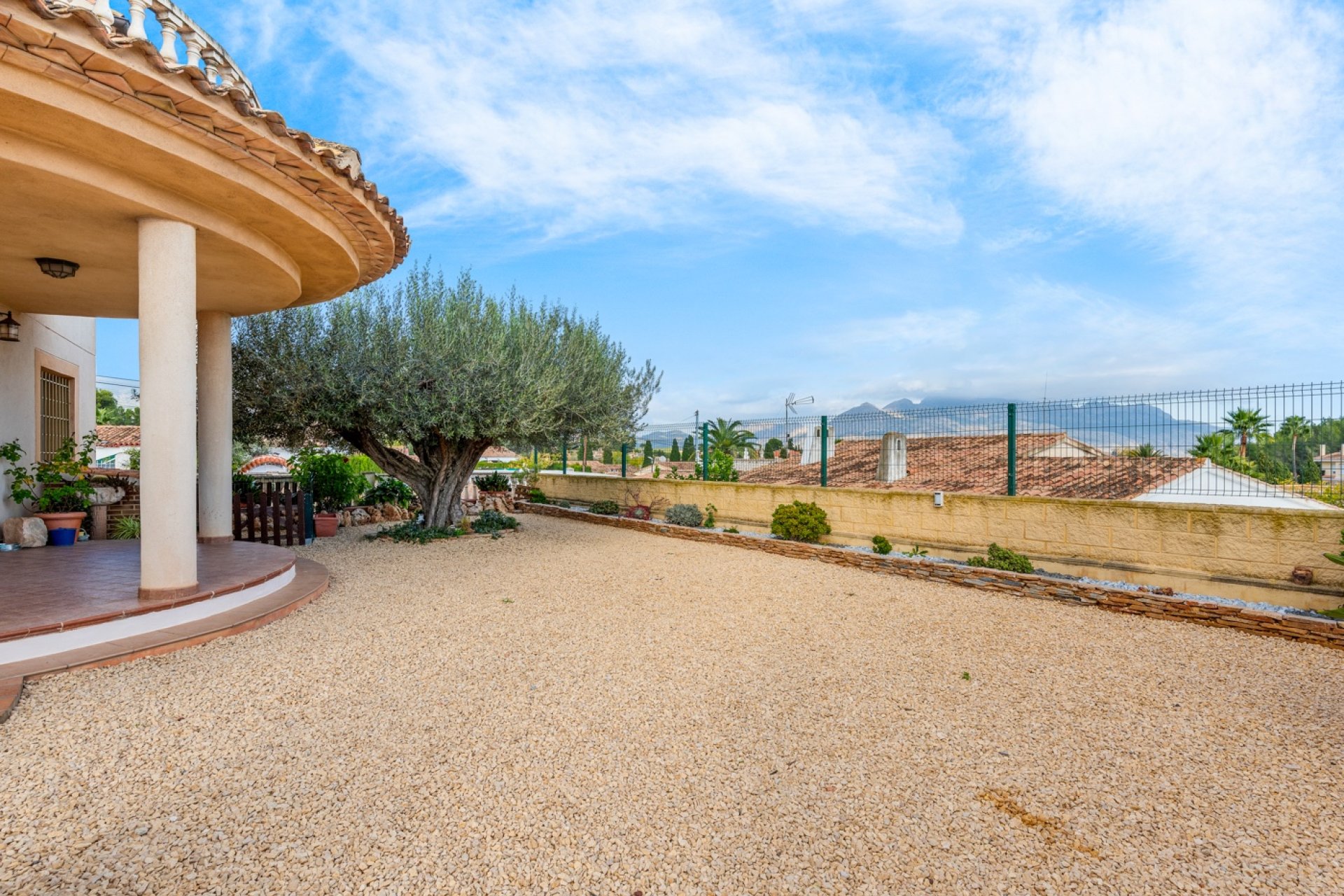 Resale - Villa - Alicante - Polop