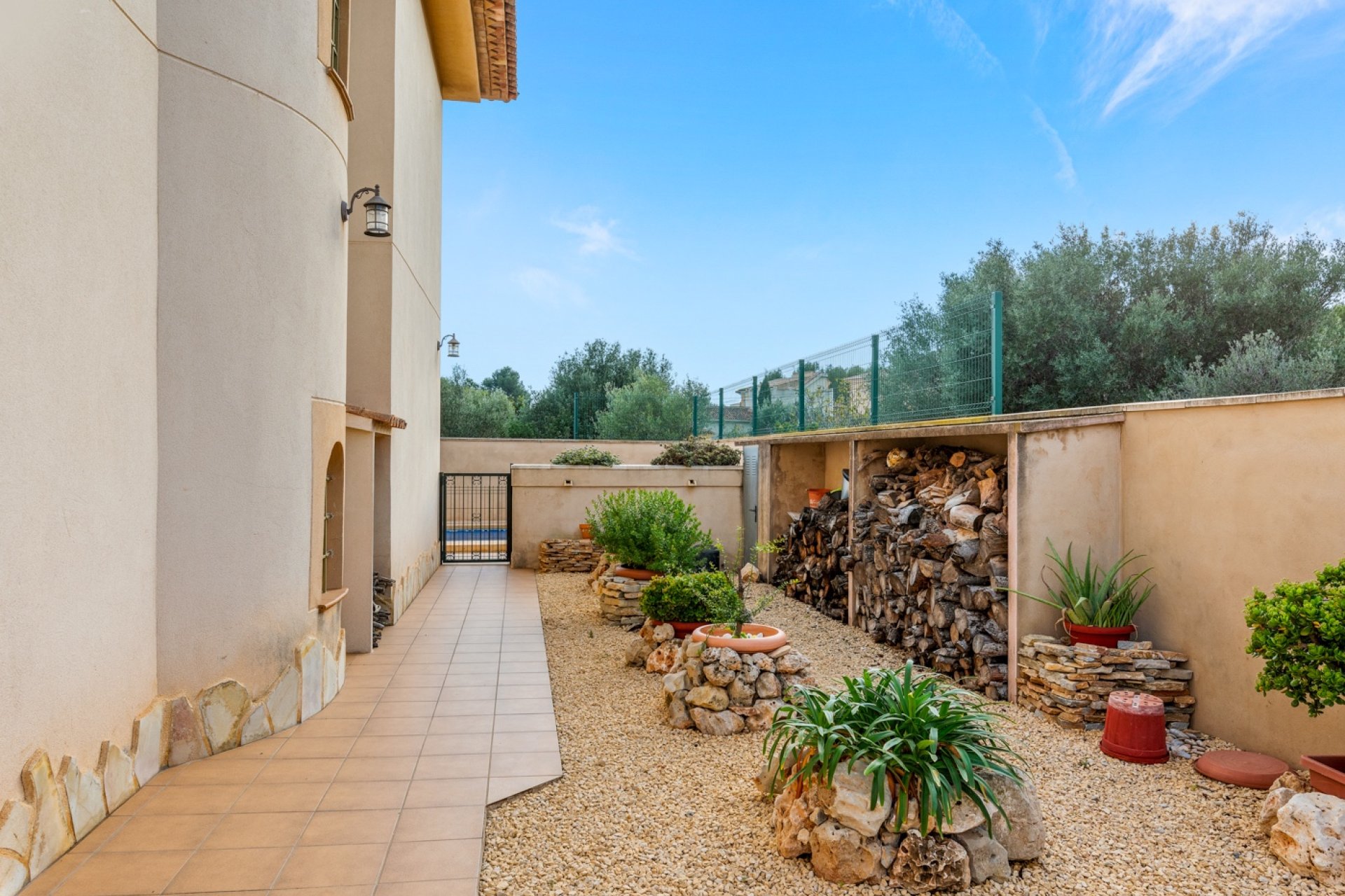 Resale - Villa - Alicante - Polop