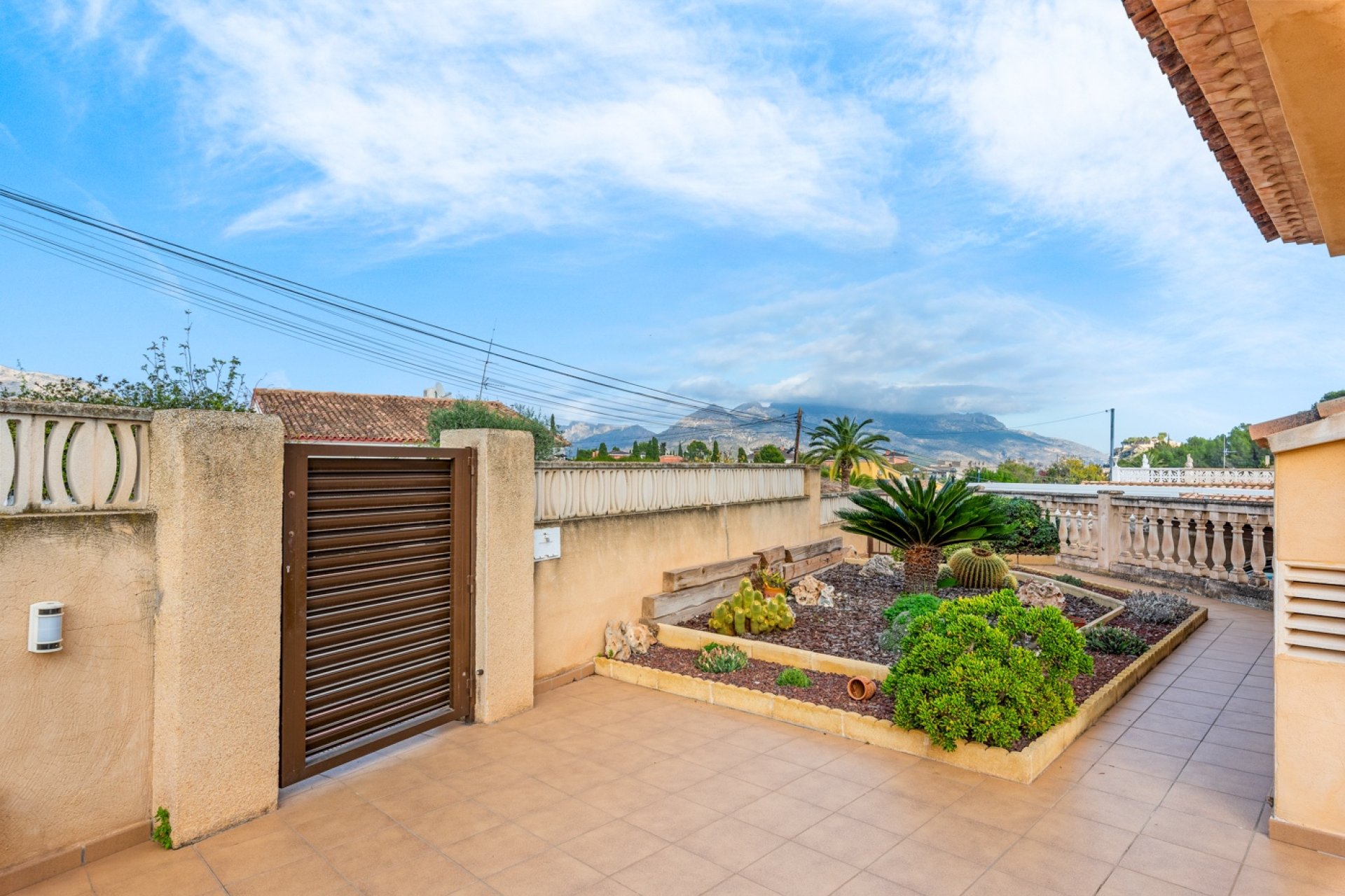 Resale - Villa - Alicante - Polop