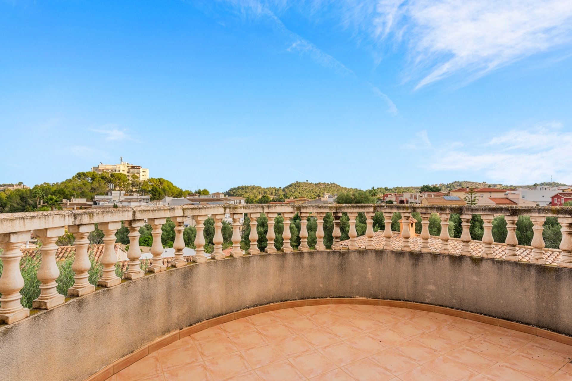 Resale - Villa - Alicante - Polop