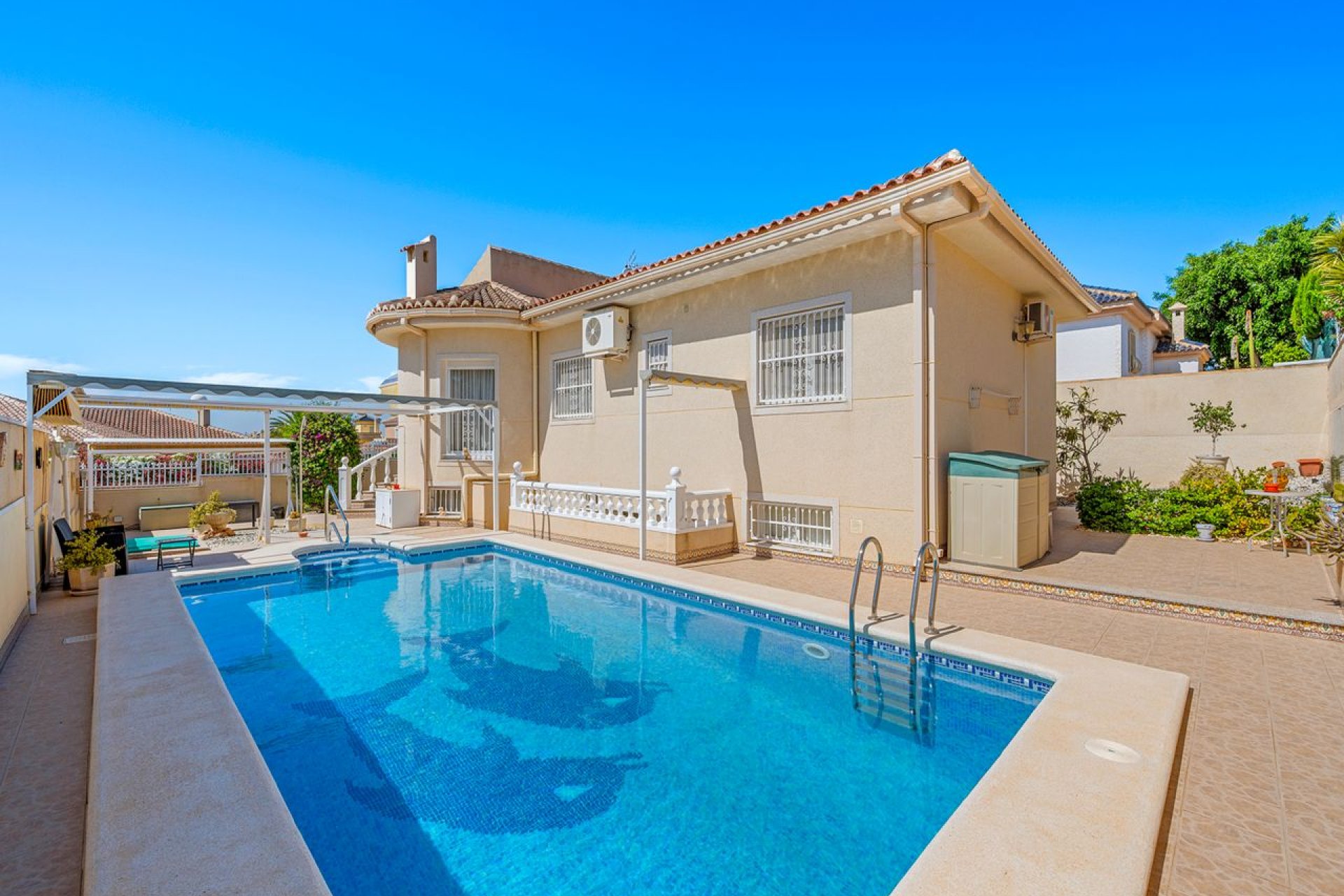 Resale - Villa - Benijofar - Benimar 1