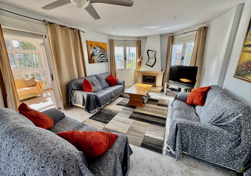 Resale - Villa - Benimar