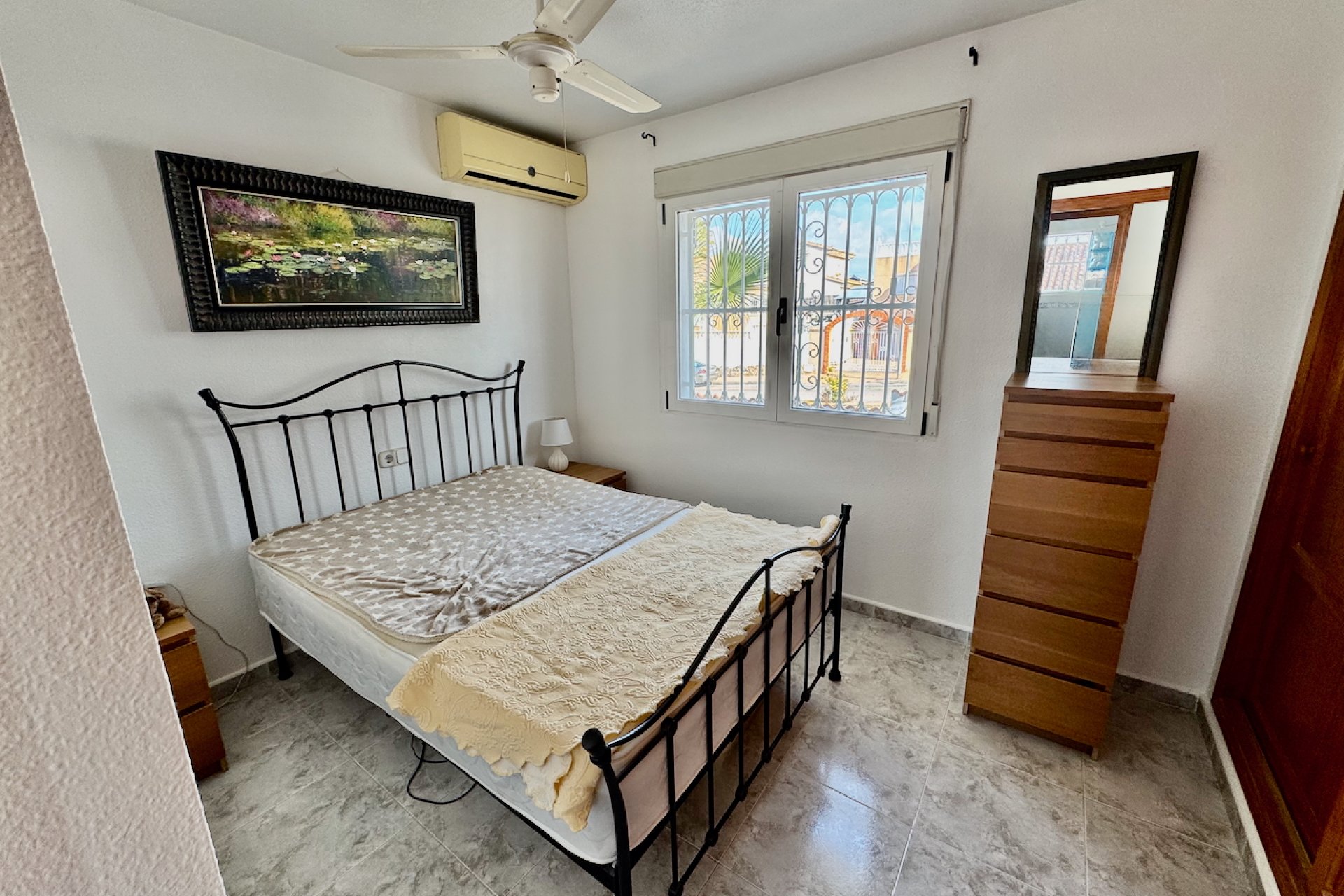 Resale - Villa - Benimar