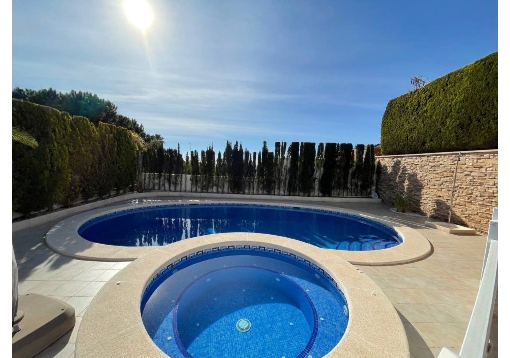 Resale - Villa - Ciudad Quesada - La Fiesta