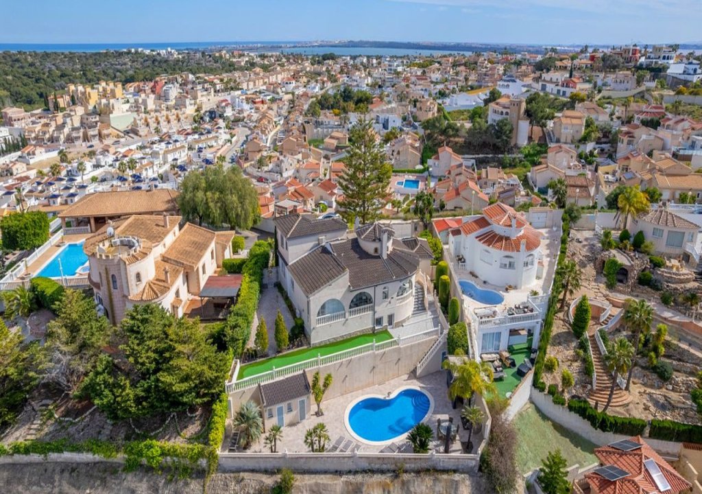 Resale - Villa - Ciudad Quesada - La Marquesa