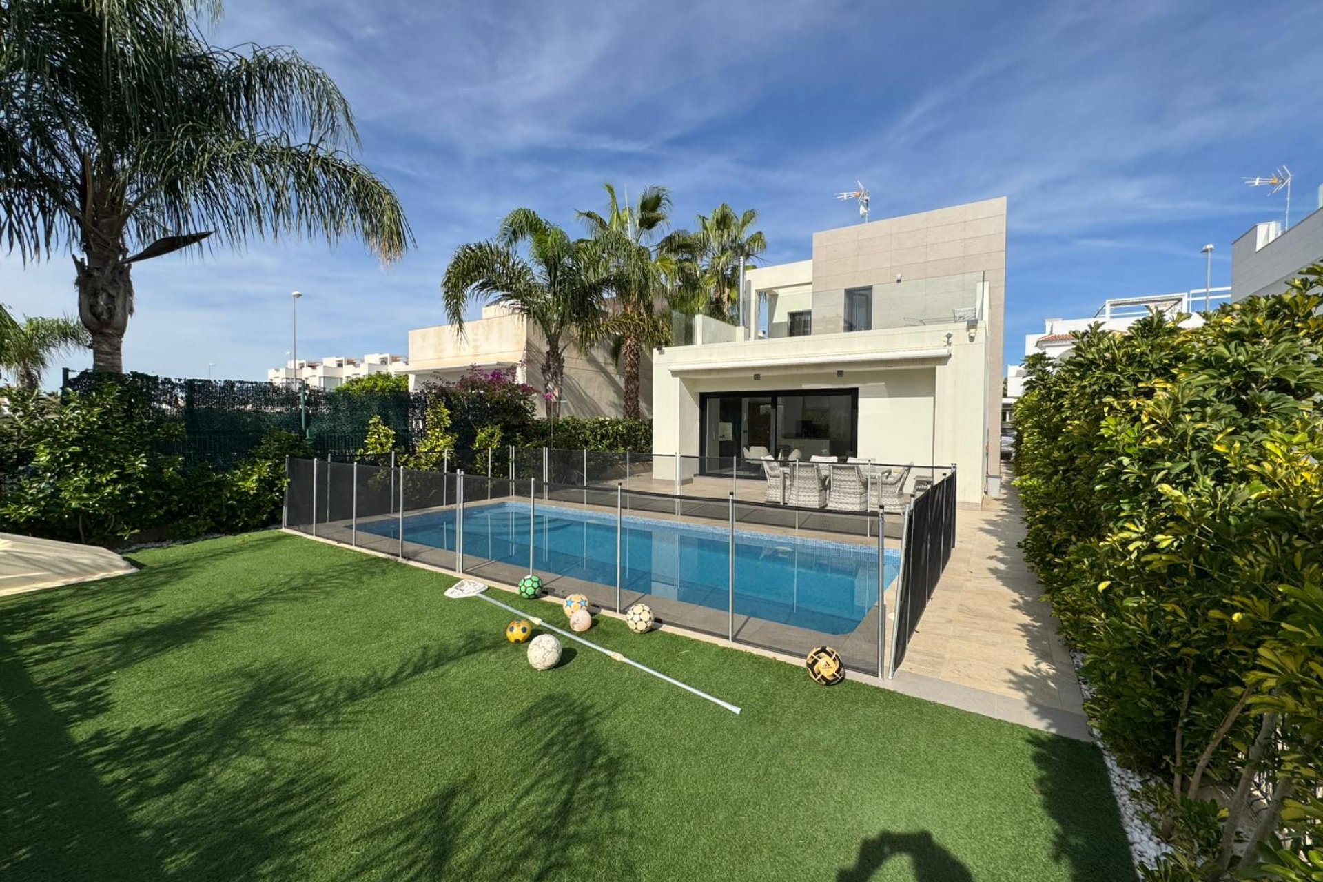 Resale - Villa - Ciudad Quesada - Pueblo Bravo