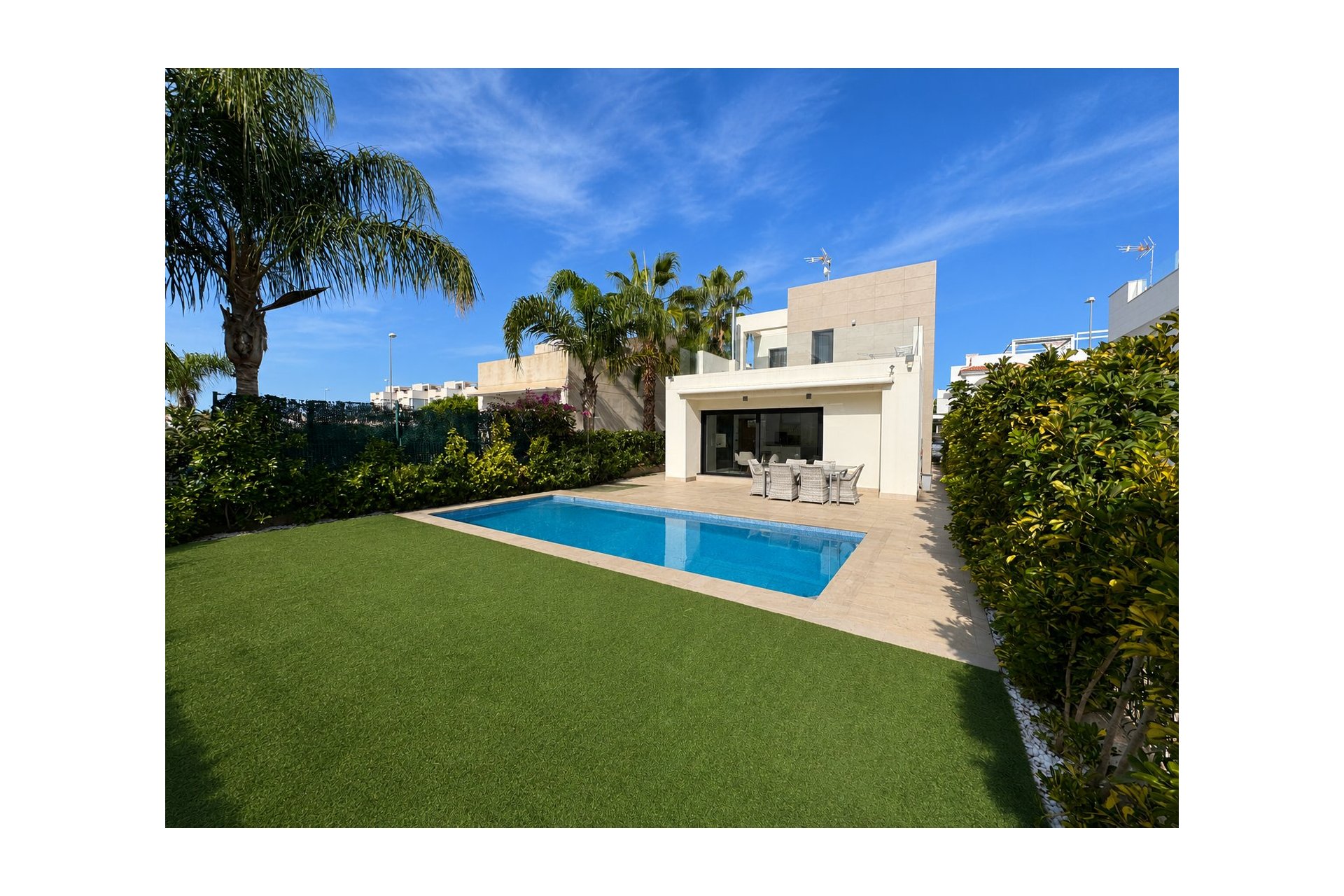 Resale - Villa - Ciudad Quesada - Pueblo Bravo