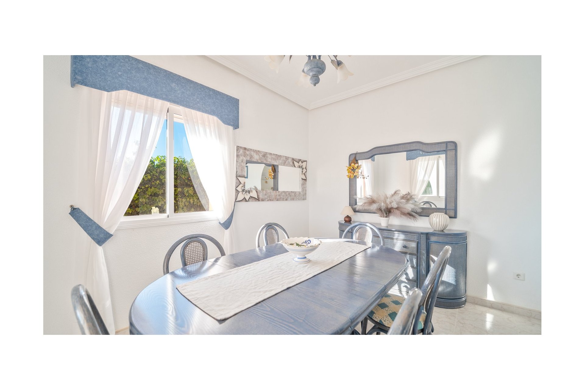 Resale - Villa - Ciudad Quesada - Pueblo Bravo