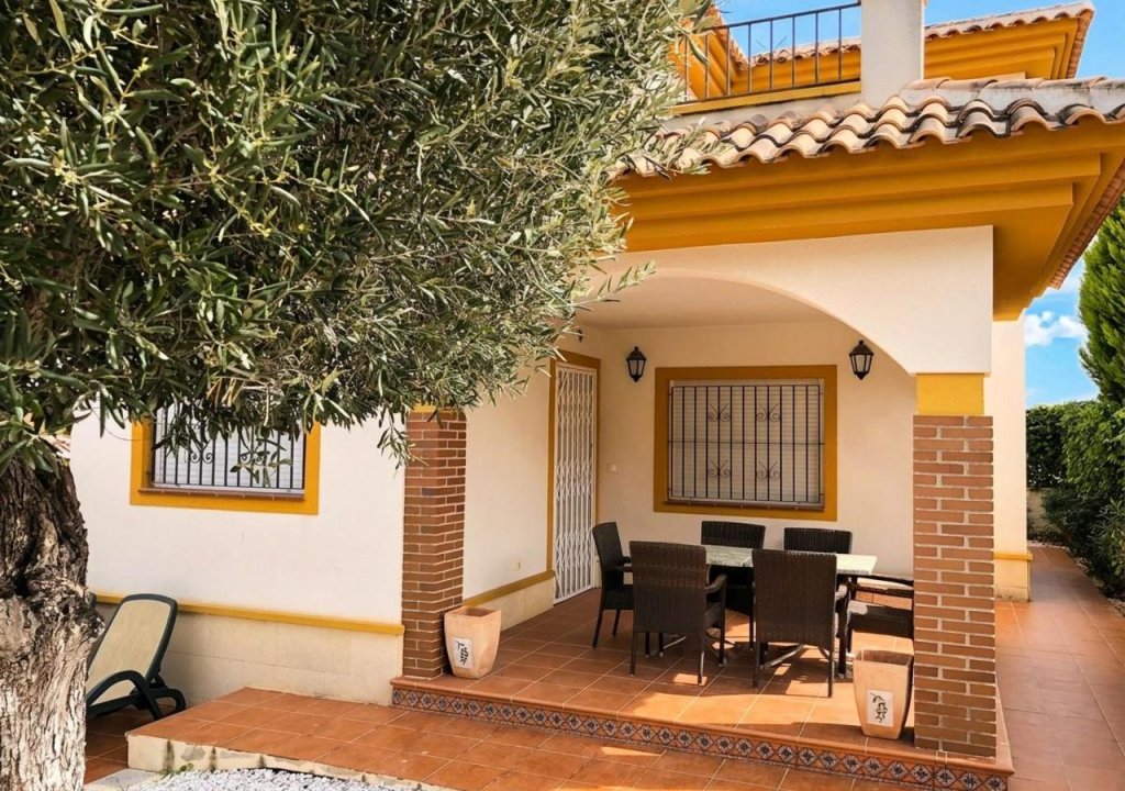 Resale - Villa - Ciudad Quesada - Pueblo Lucero