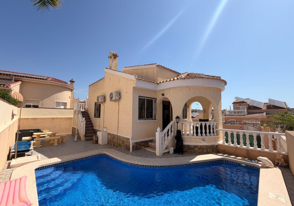 Resale - Villa Detached - Ciudad Quesada - Golf La Marquesa (Ciudad Quesada)