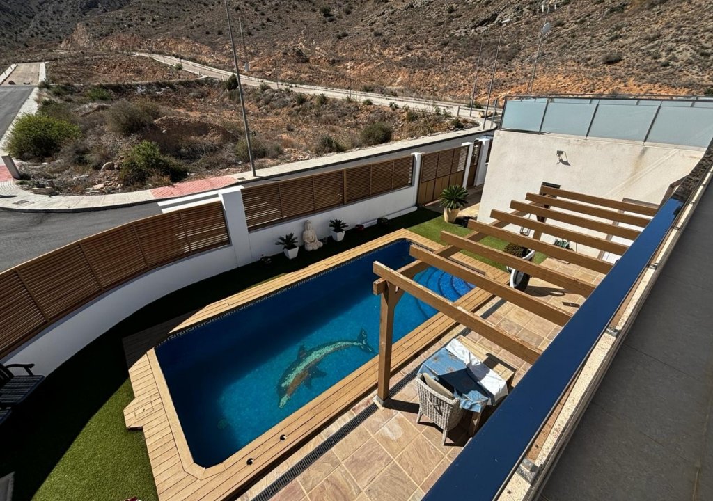 Resale - Villa Detached - Cox