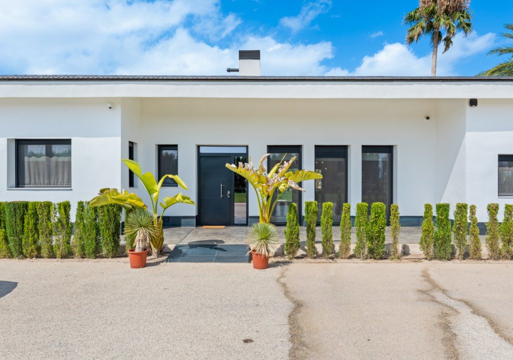 Resale - Villa - Elche/Elx