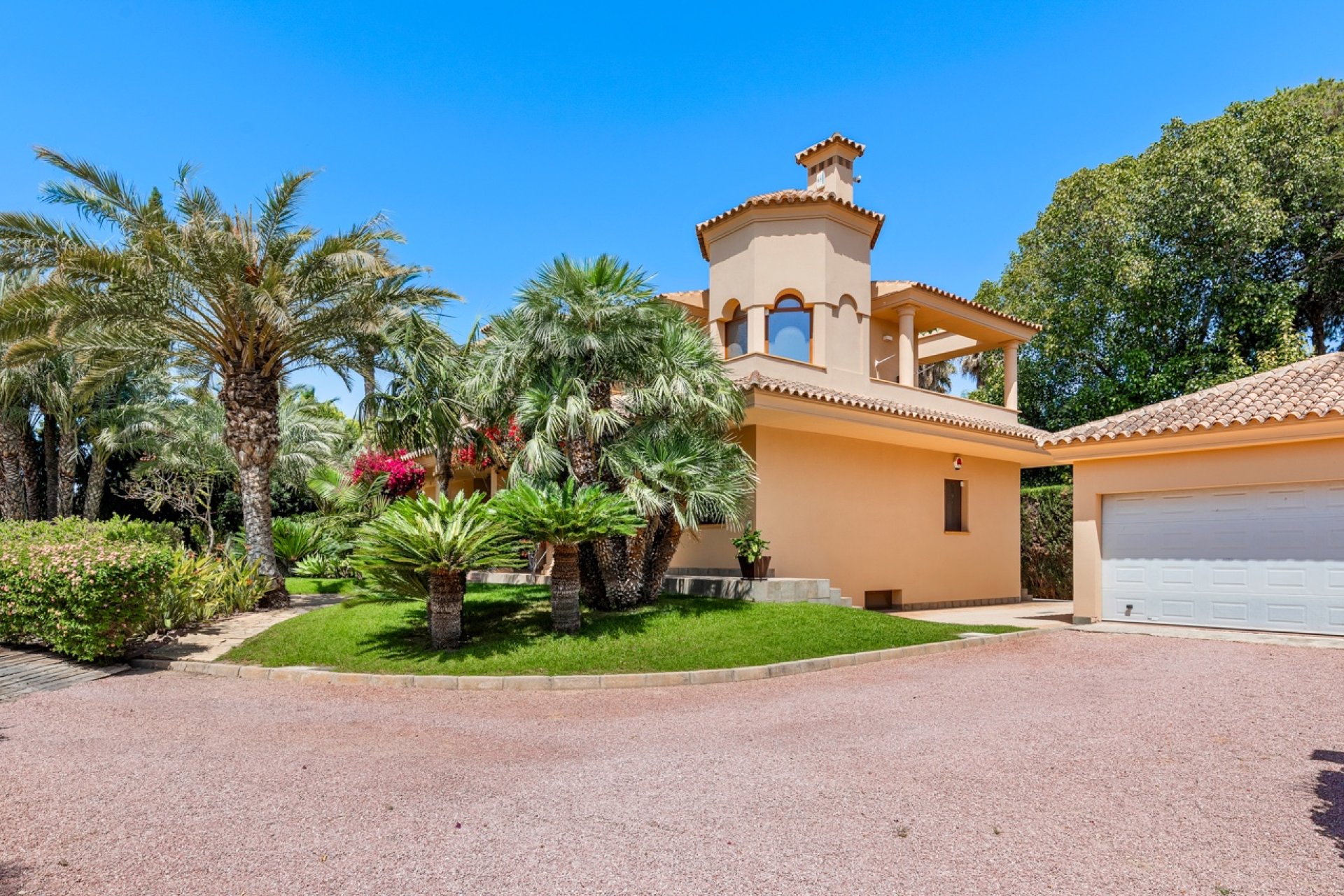 Resale - Villa - Elche/Elx
