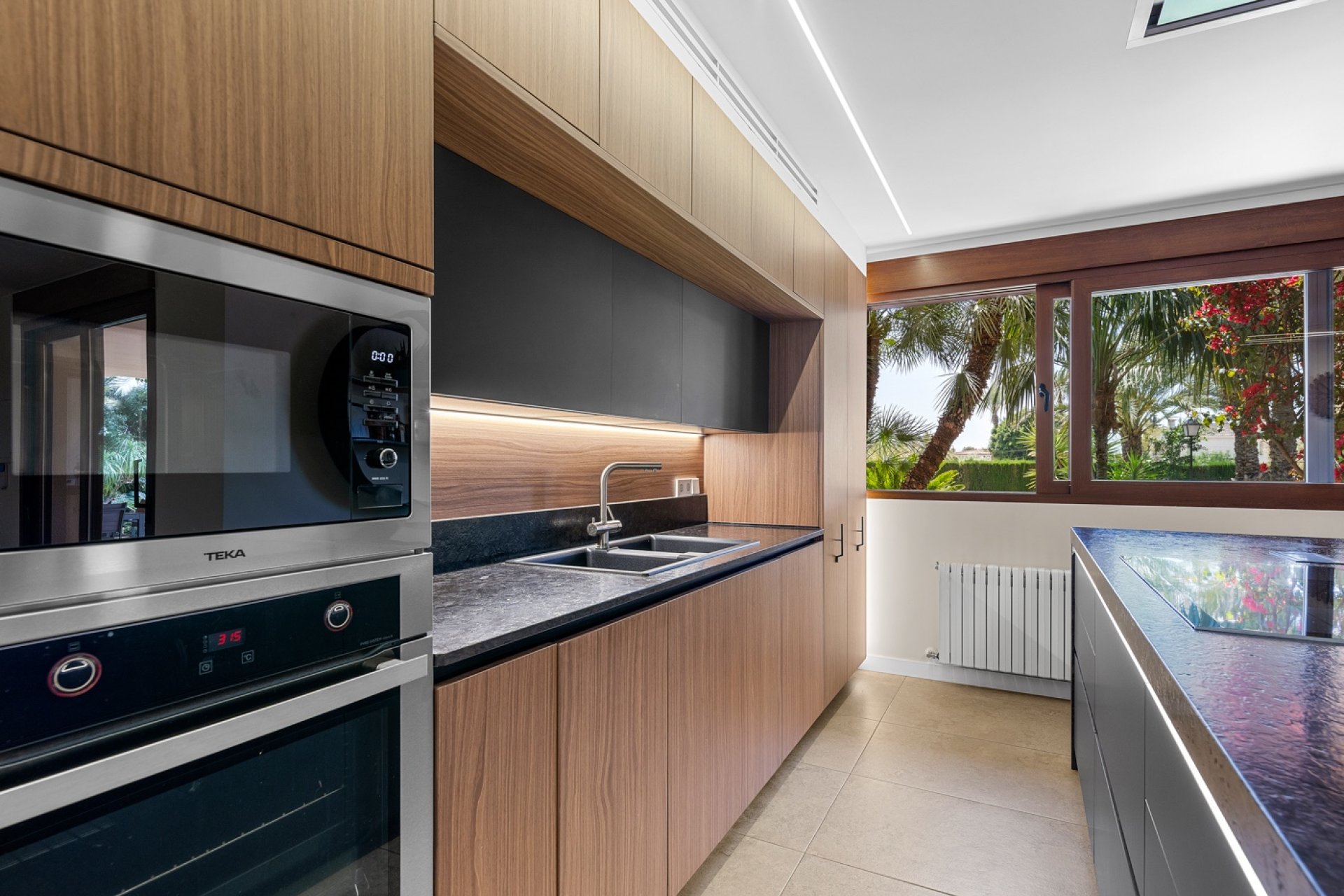 Resale - Villa - Elche/Elx