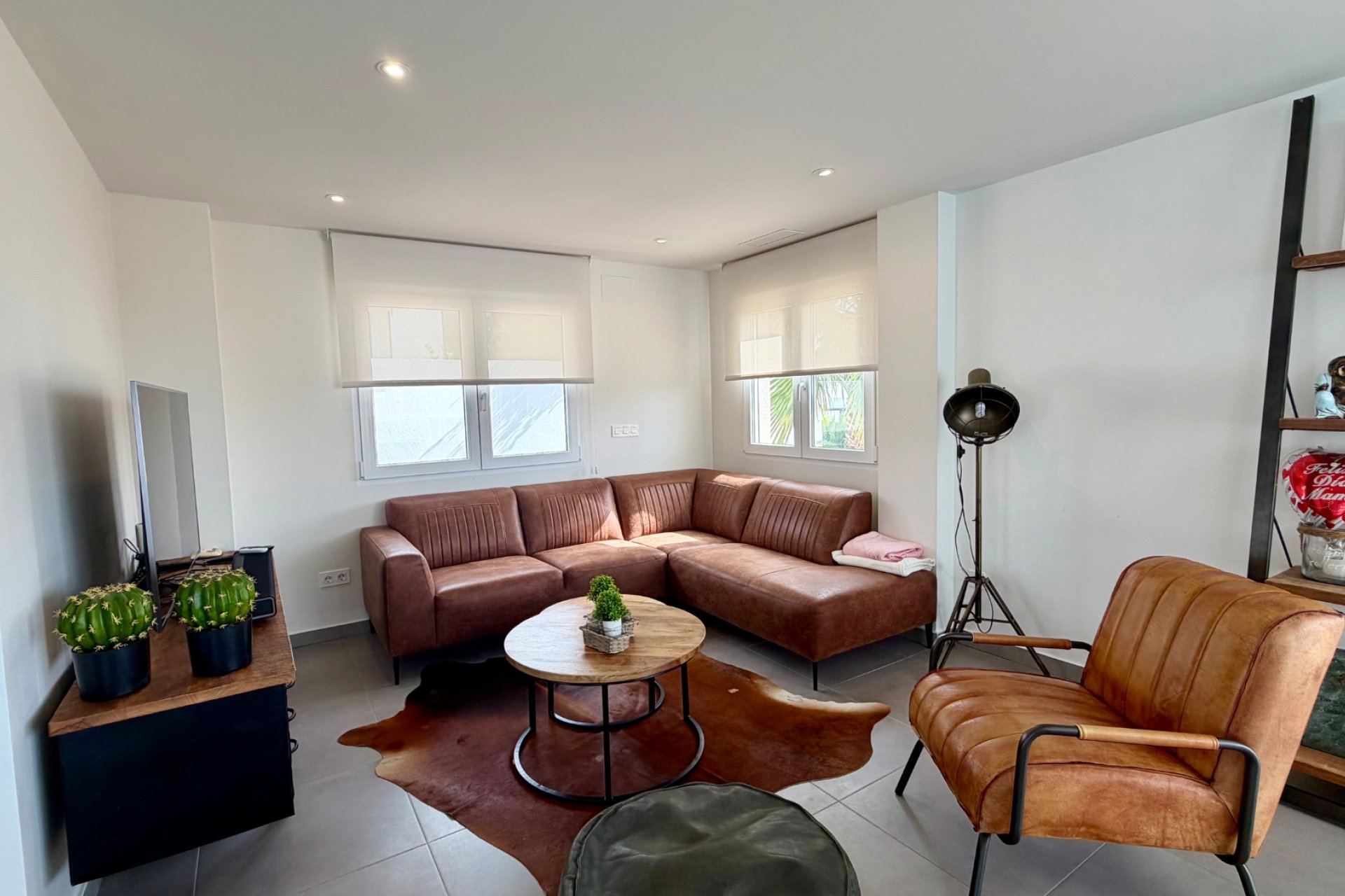 Resale - Villa - La Marina