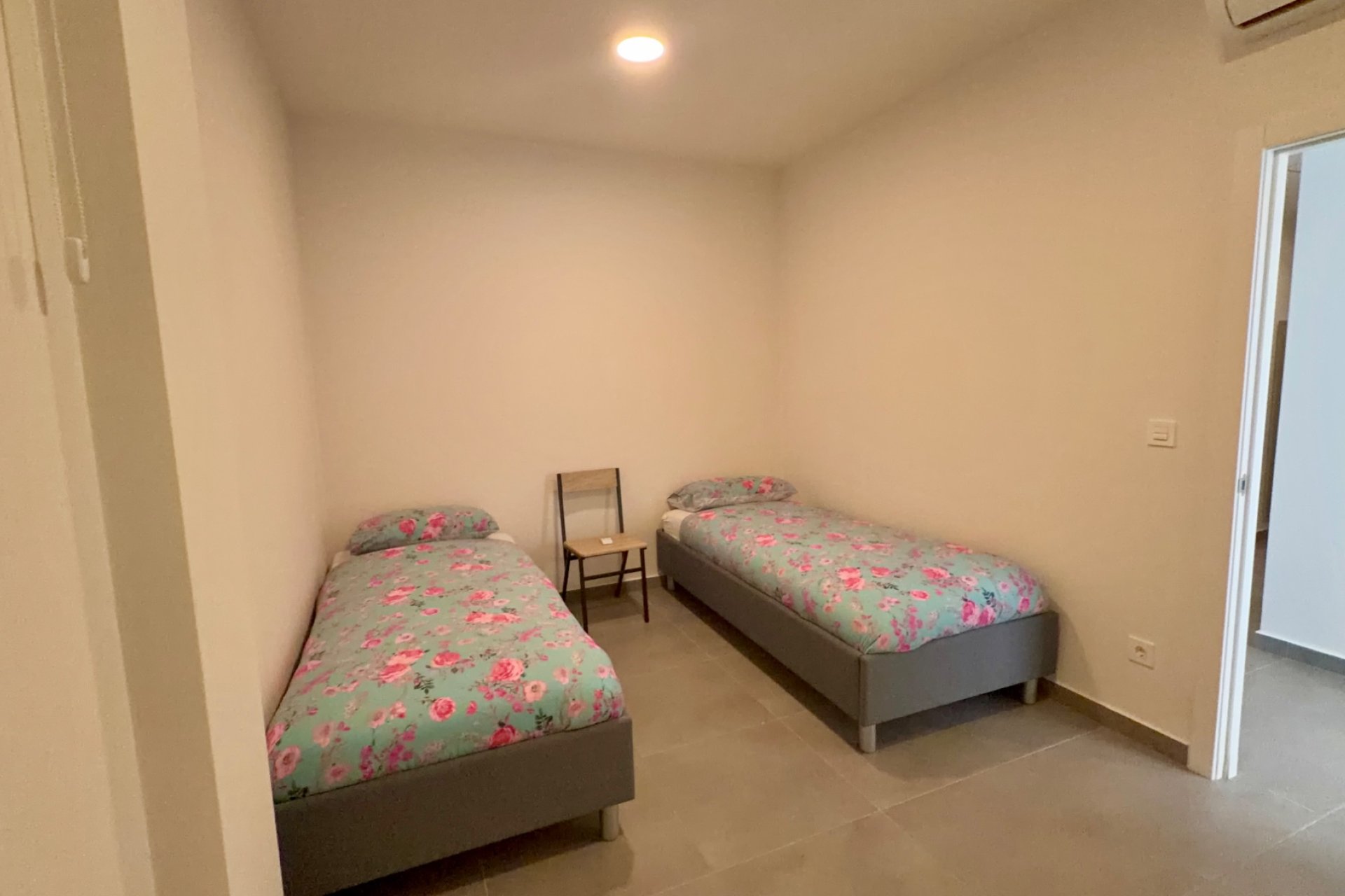 Resale - Villa - La Marina