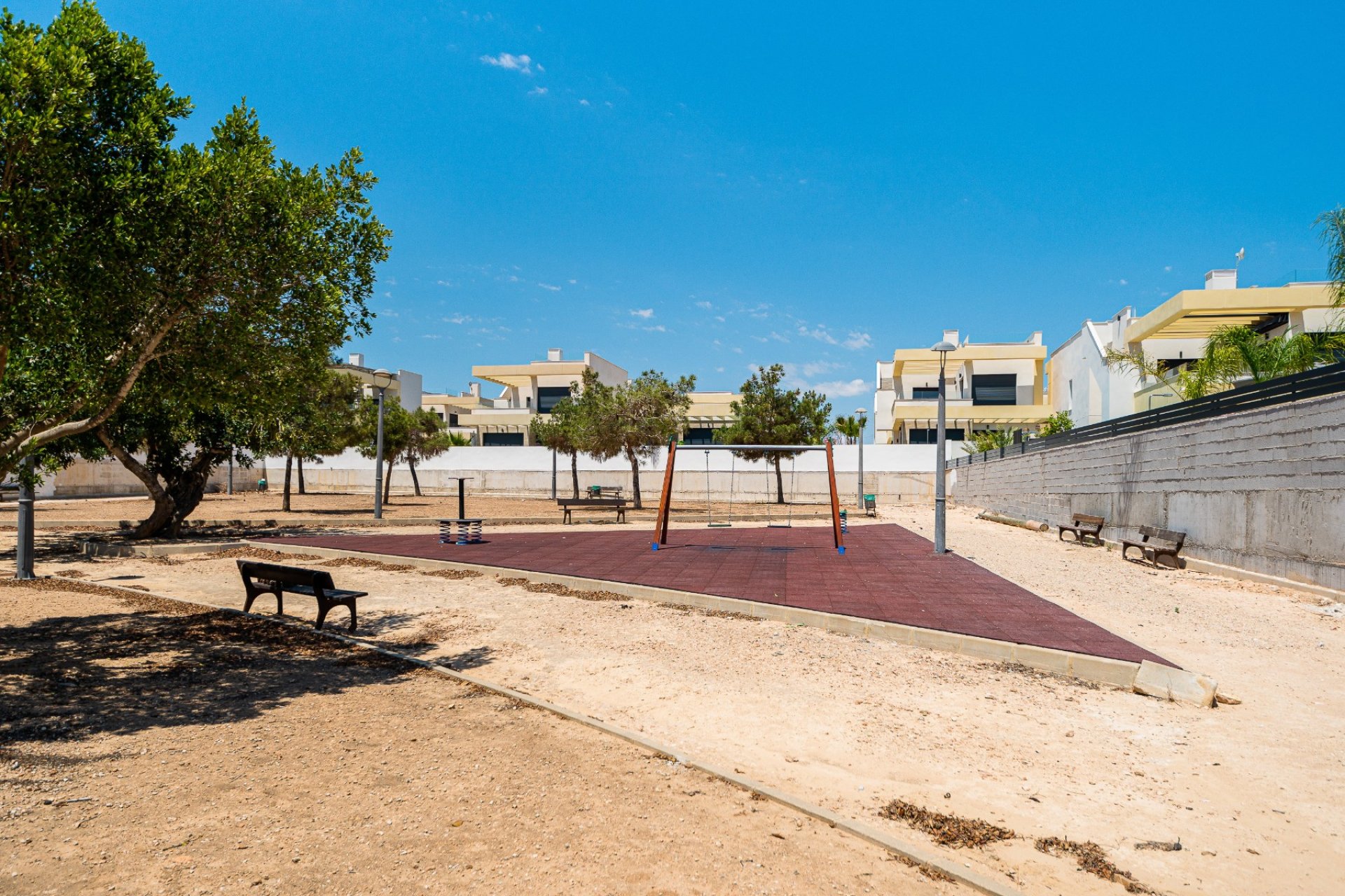 Resale - Villa - Los Montesinos