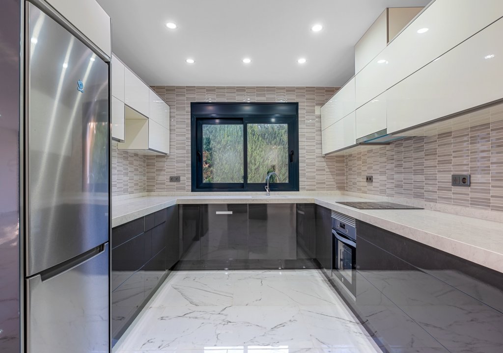 Resale - Villa - Orihuela Costa - Campoamor