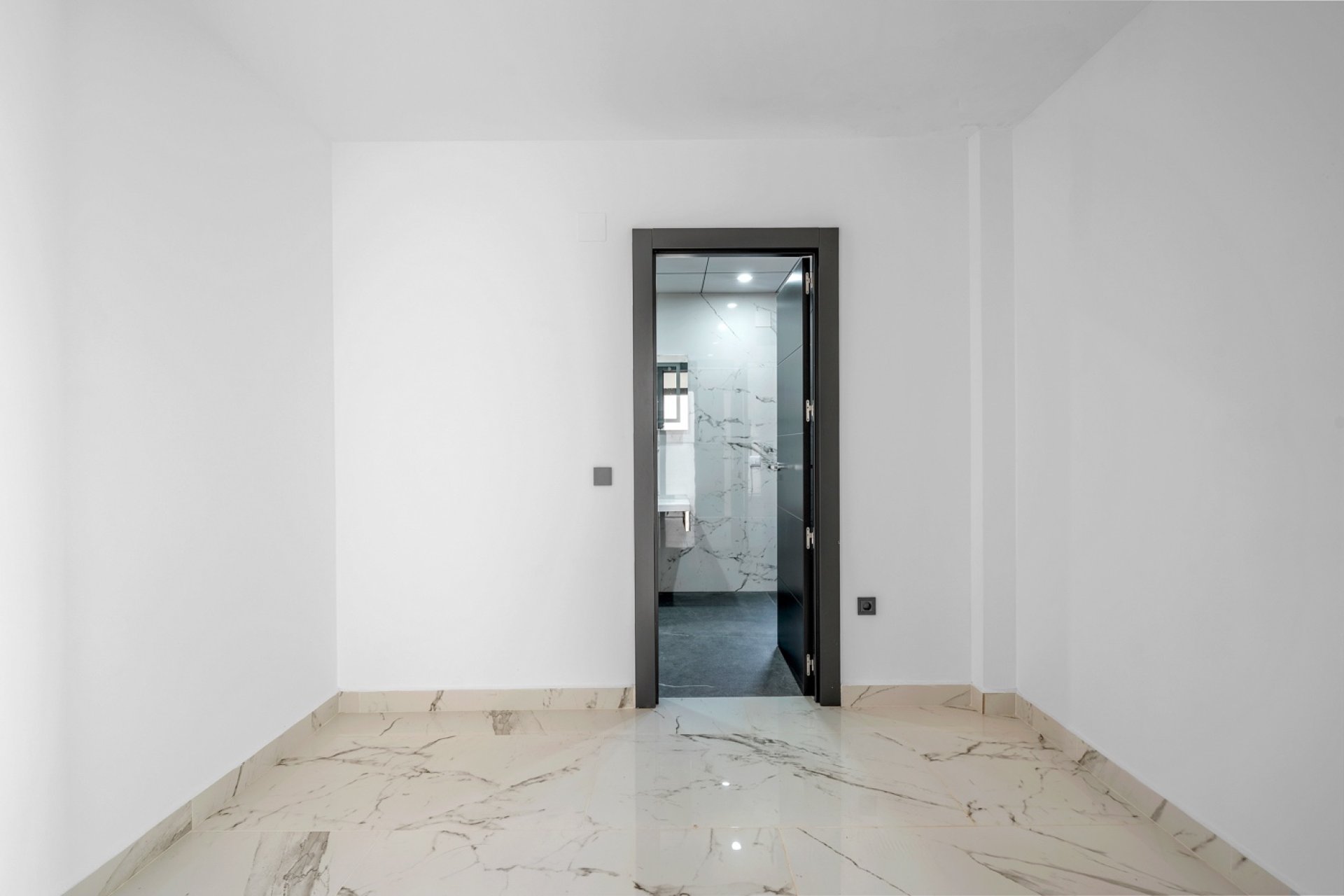 Resale - Villa - Orihuela Costa - Campoamor