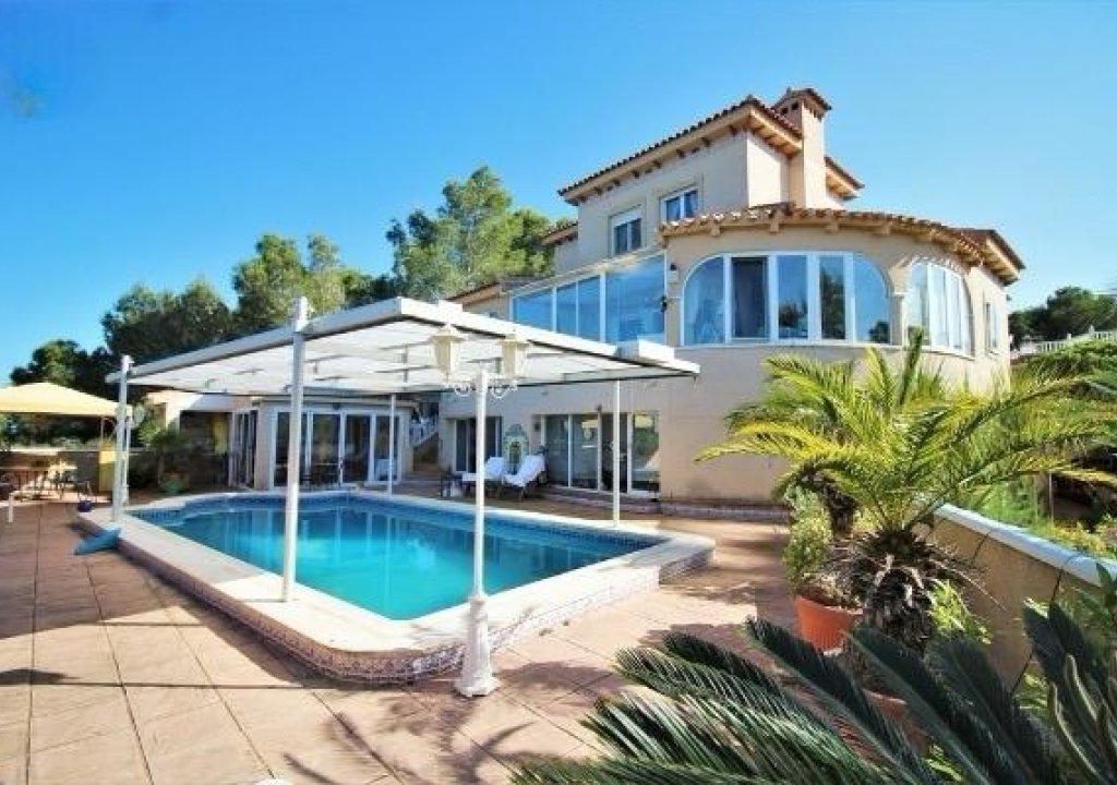 Resale - Villa - Orihuela Costa - Campoverde