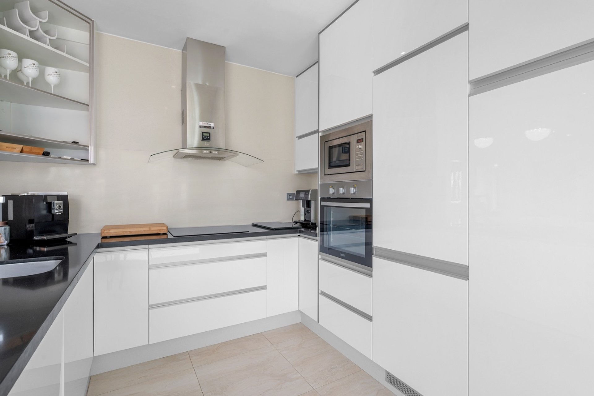 Resale - Villa - Orihuela Costa - Villamartín