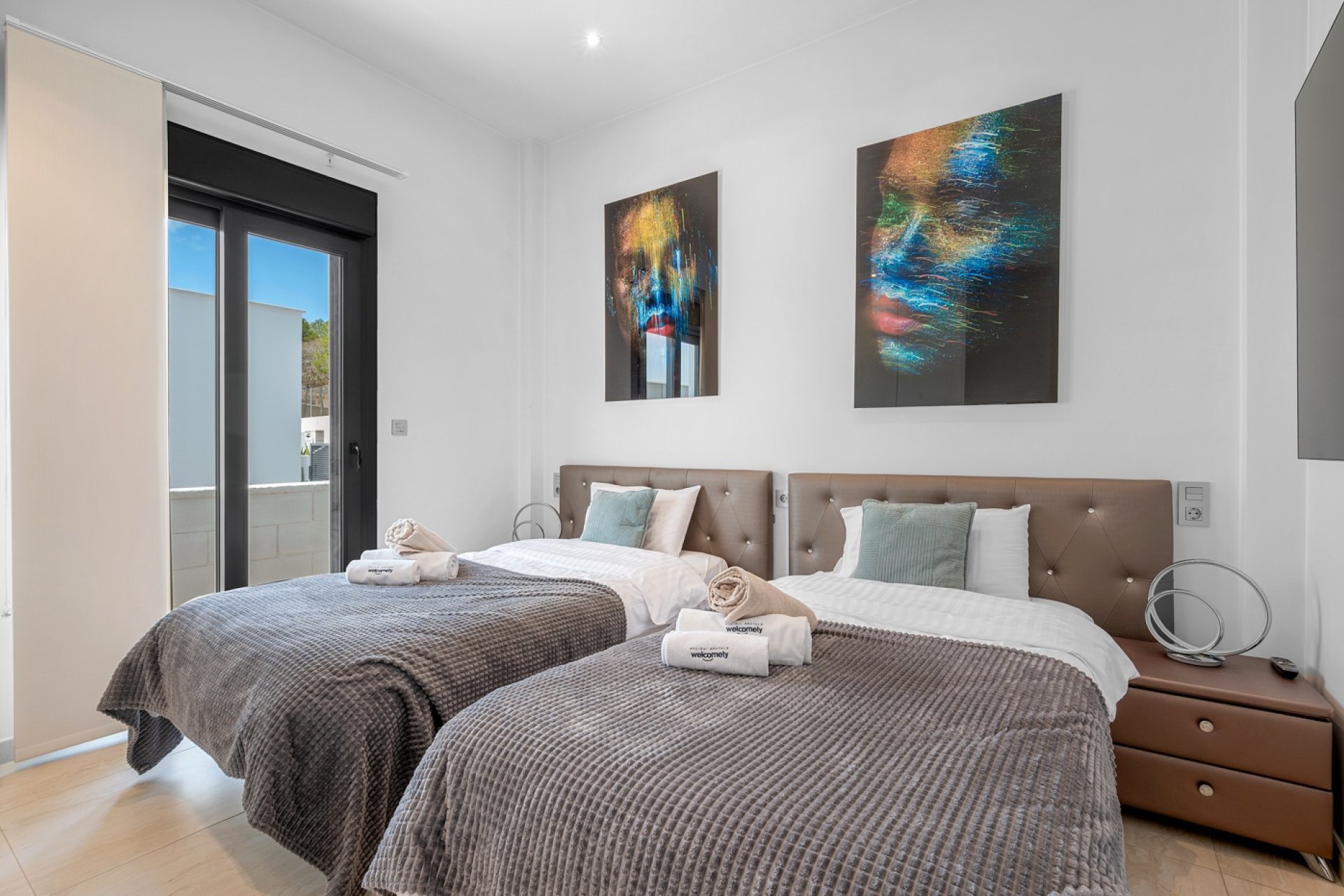 Resale - Villa - Orihuela Costa - Villamartín