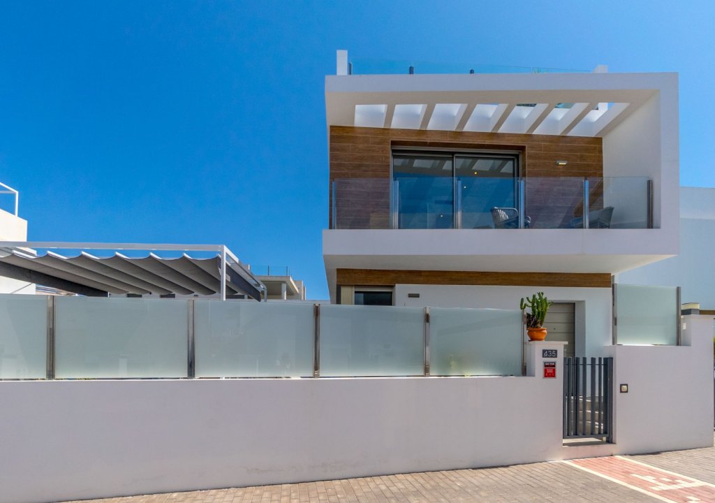 Resale - Villa - Orihuela Costa - Villamartín