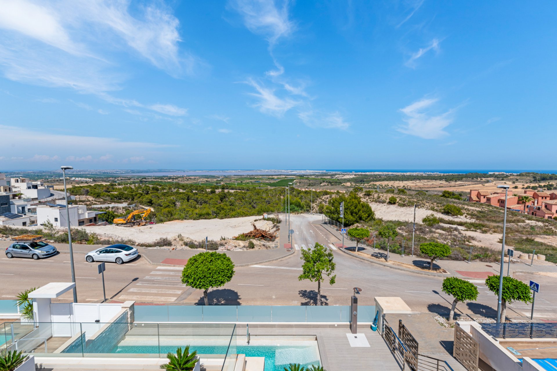 Resale - Villa - San Miguel - San Miguel Salinas