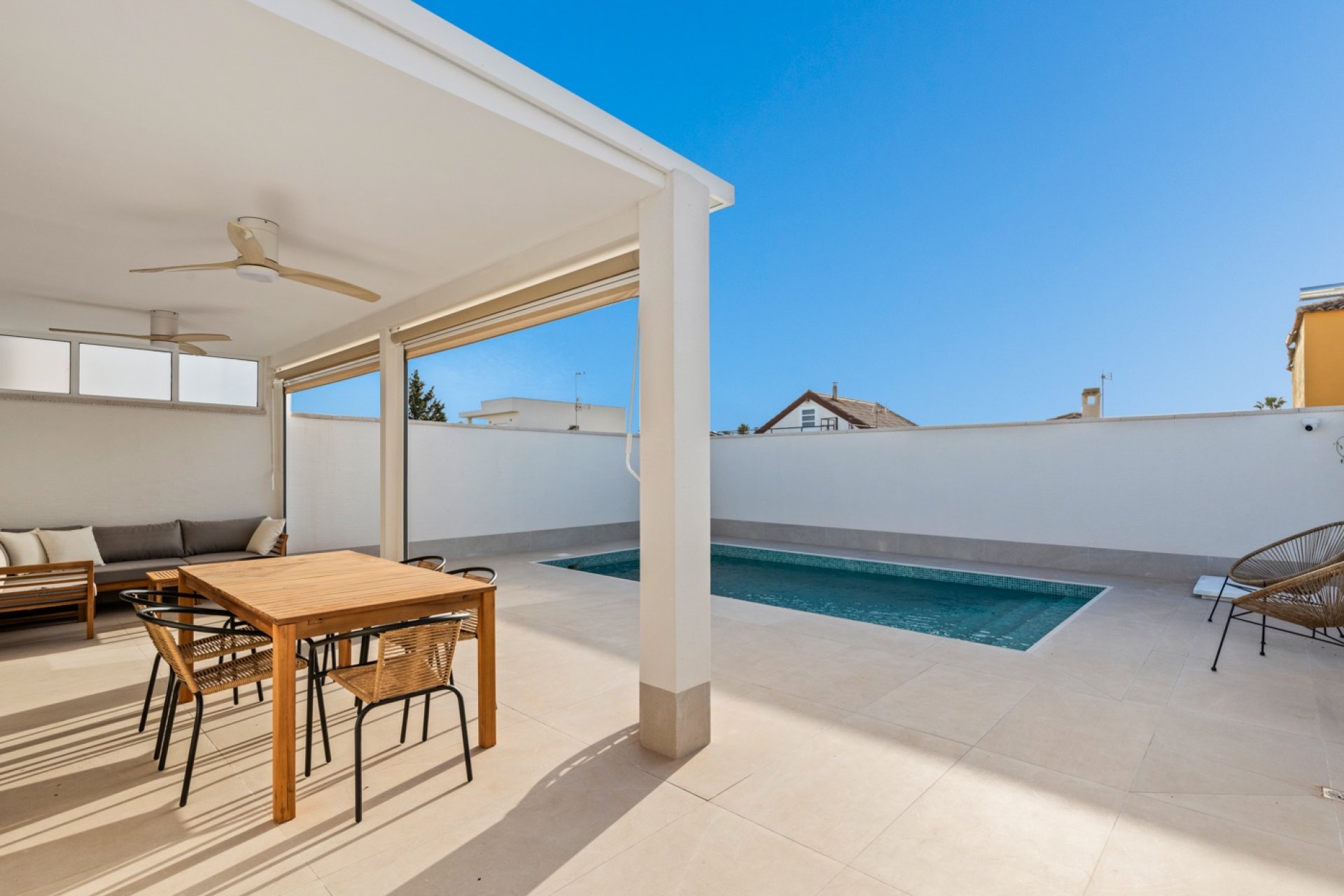 Resale - Villa - Torrevieja - El chaparral