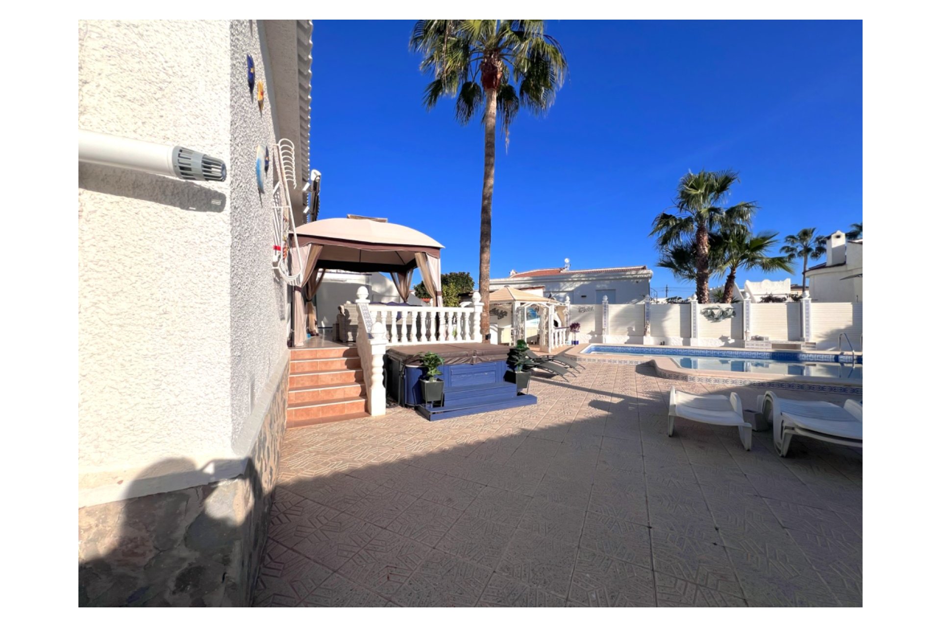 Resale - Villa - Torrevieja - El chaparral