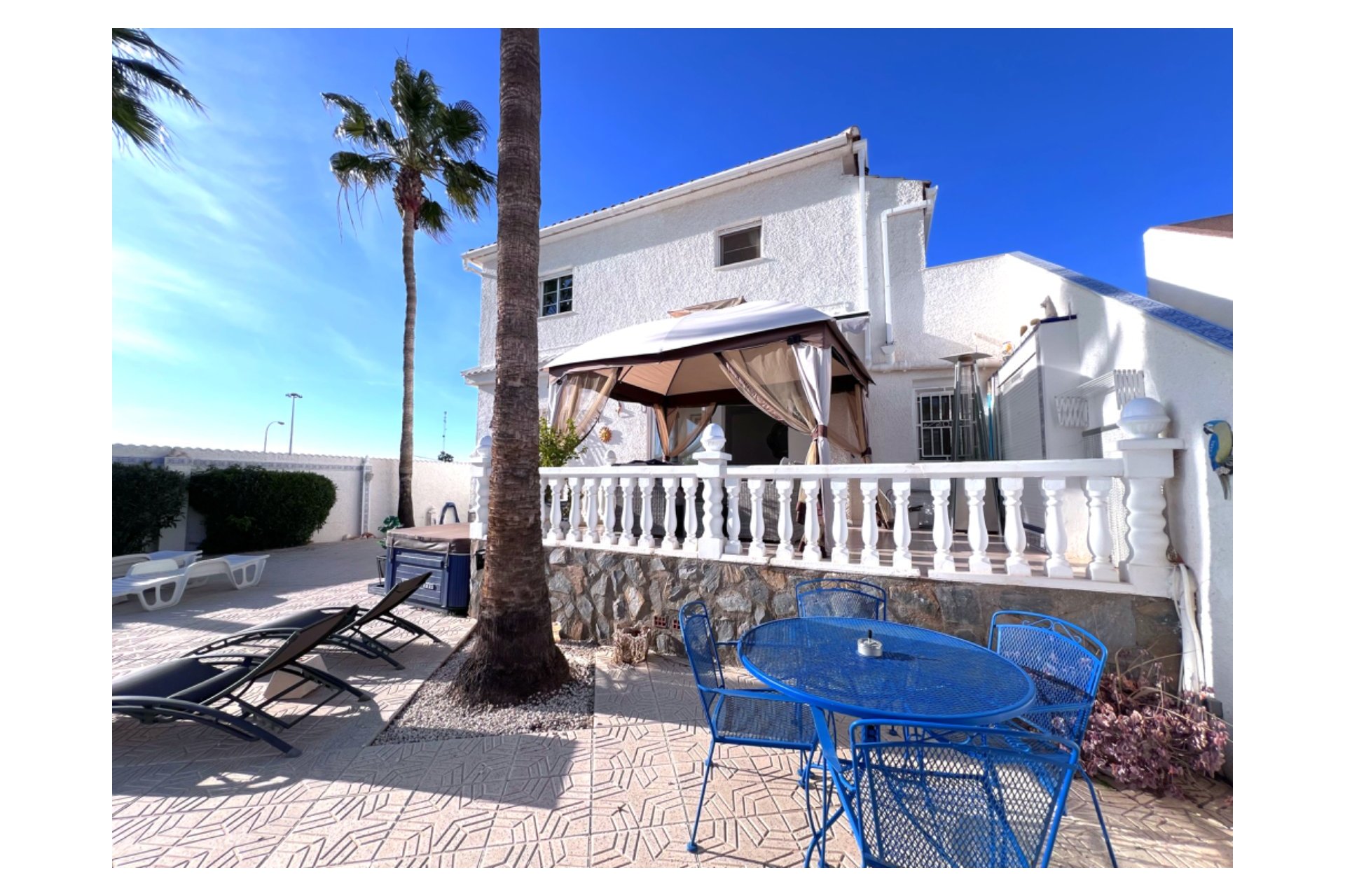 Resale - Villa - Torrevieja - El chaparral