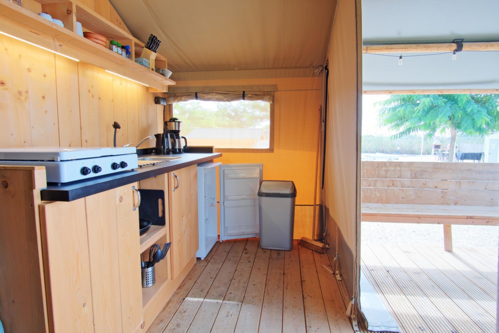 Reventa - Commercial - Dolores - Dolores - Country