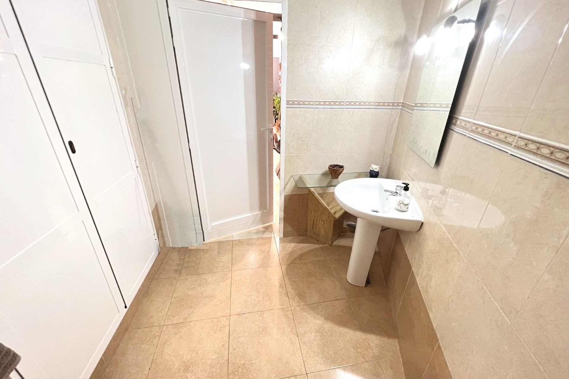Reventa - Commercial space - Guardamar del Segura
