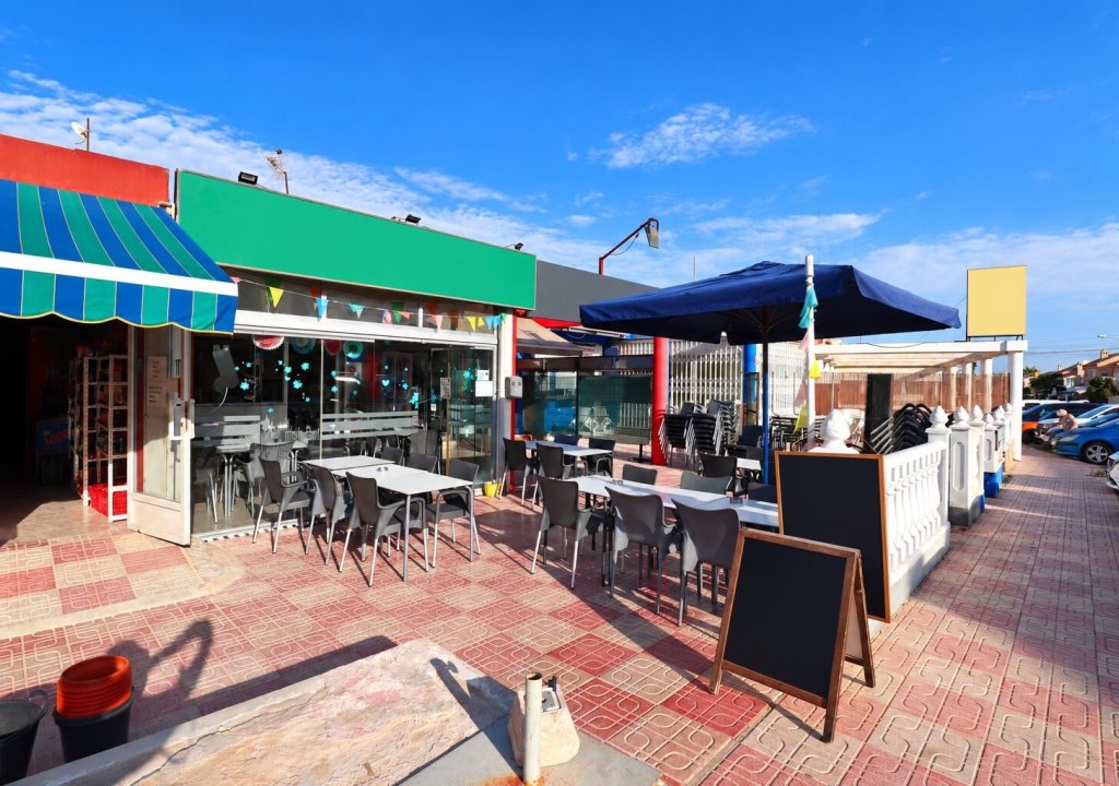 Reventa - Commercial - Torrevieja - El Chaparral
