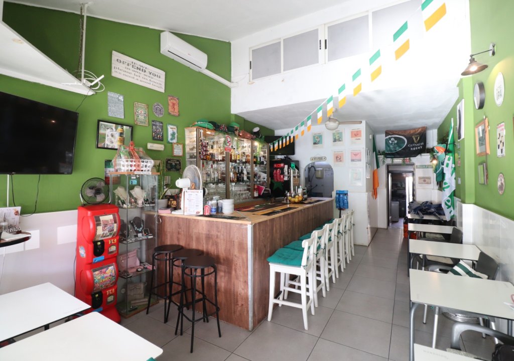Reventa - Commercial - Torrevieja - El Chaparral