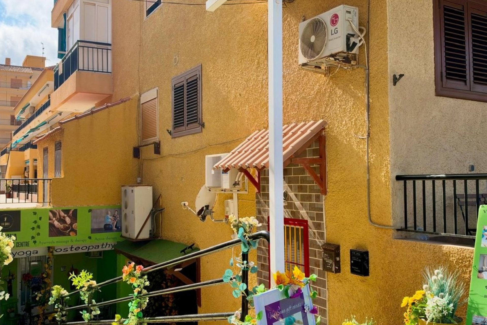 Reventa - Commercial - Torrevieja - Torrelamata - La Mata