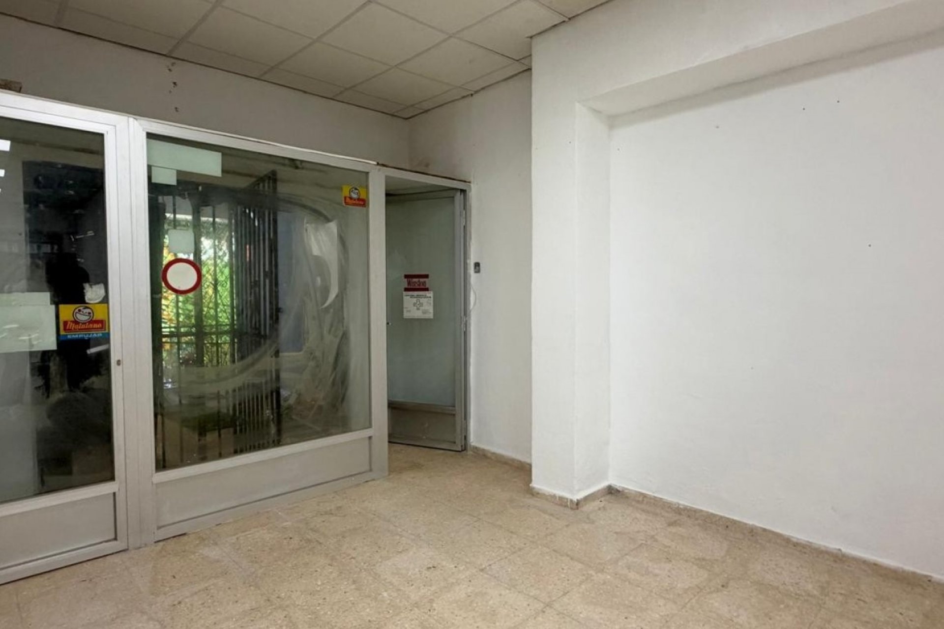 Reventa - Commercial - Torrevieja - Torrelamata - La Mata