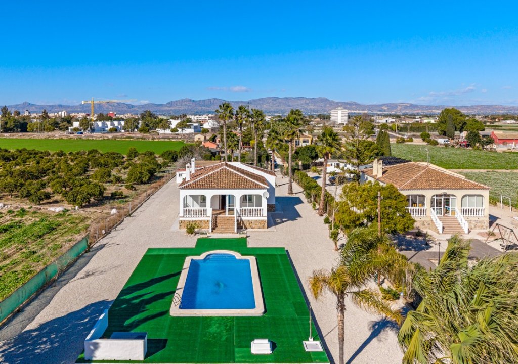 Reventa - Country Property - Dolores