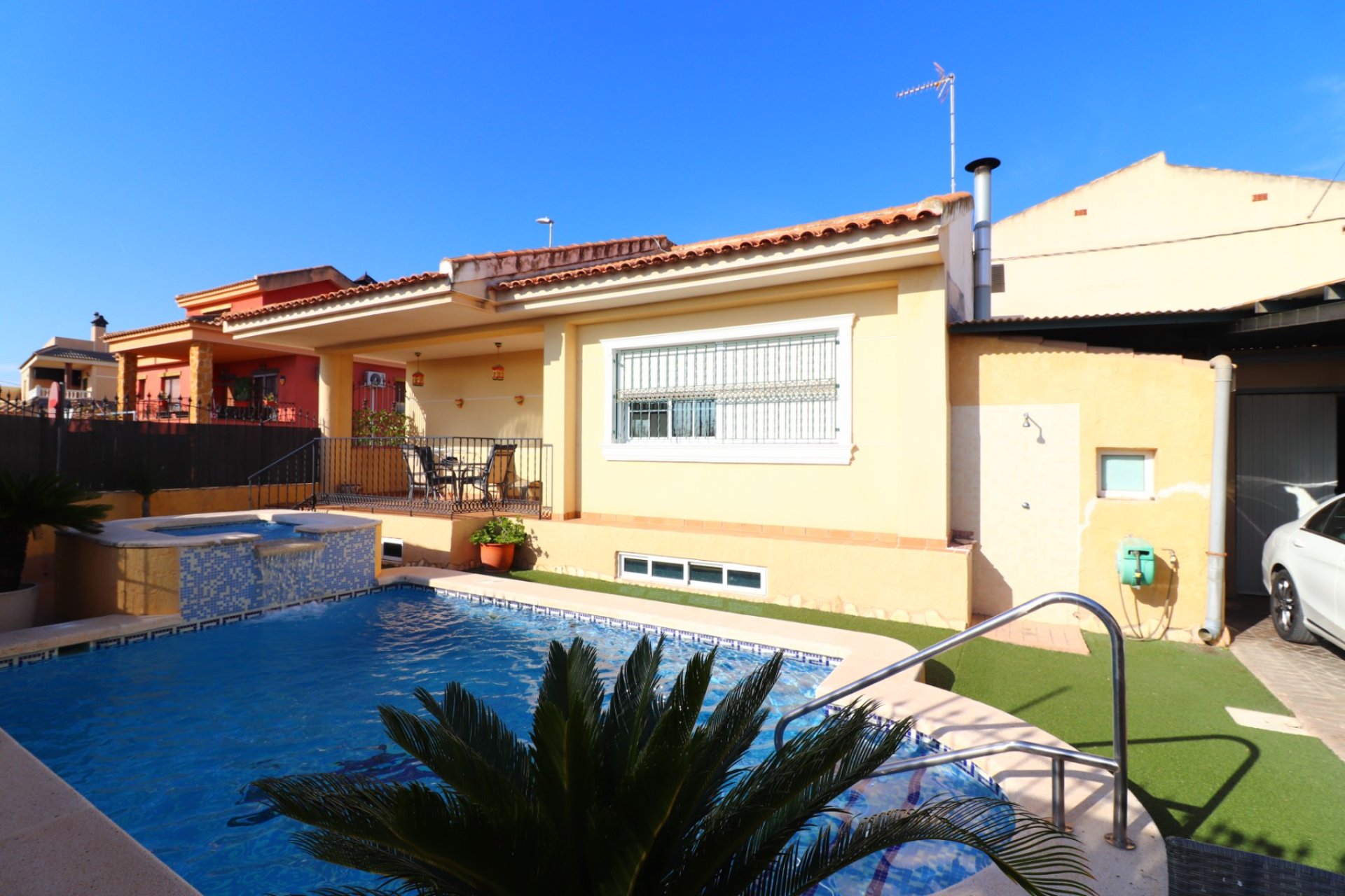 Reventa - Detached House / Villa - Almoradi - El Saladar