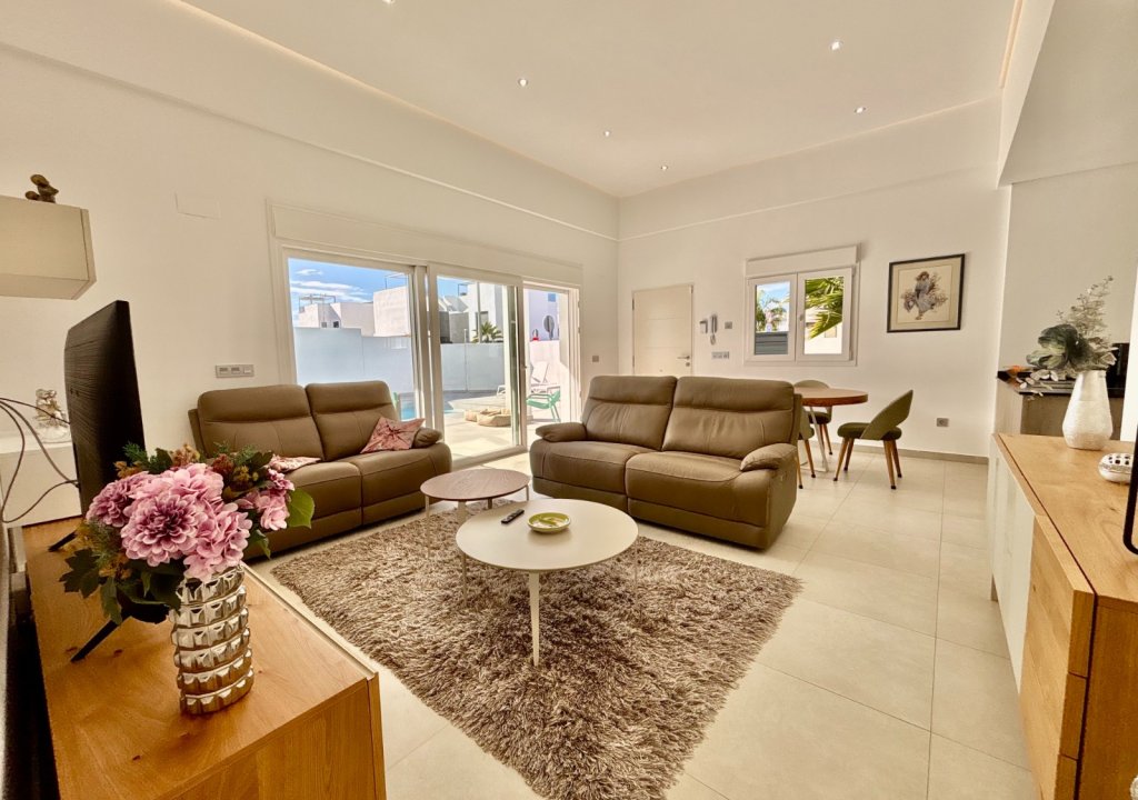 Reventa - Detached House / Villa - Benijofar - Benijofar - Village