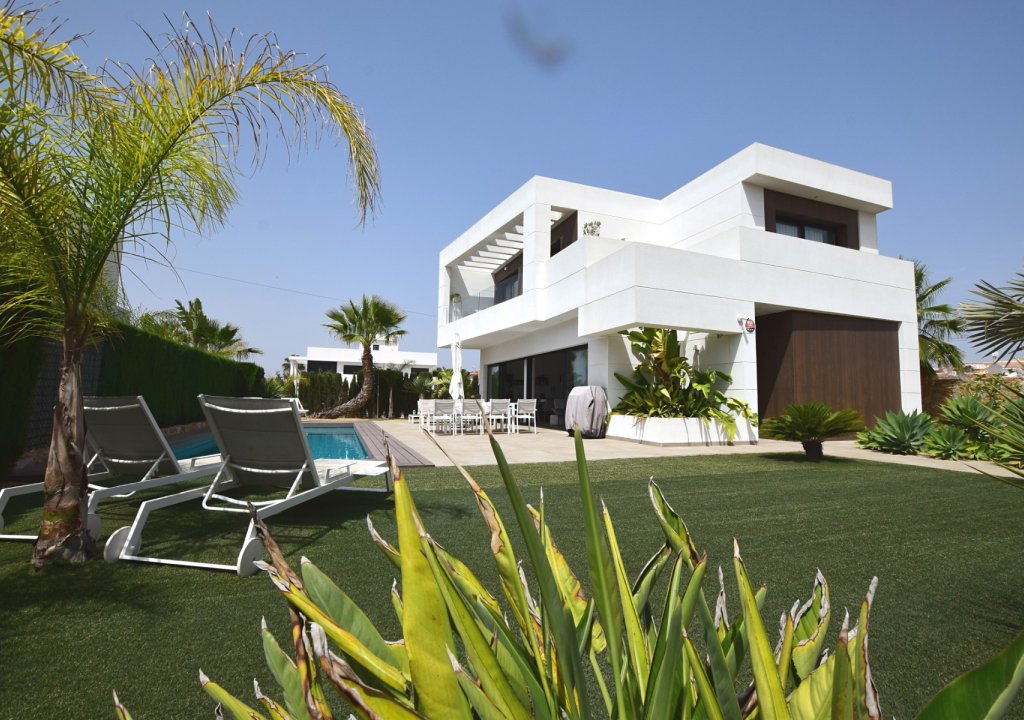 Reventa - Detached House / Villa - Ciudad Quesada - Airstrip