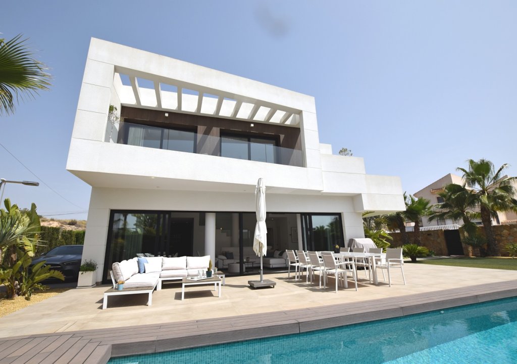 Reventa - Detached House / Villa - Ciudad Quesada - Airstrip