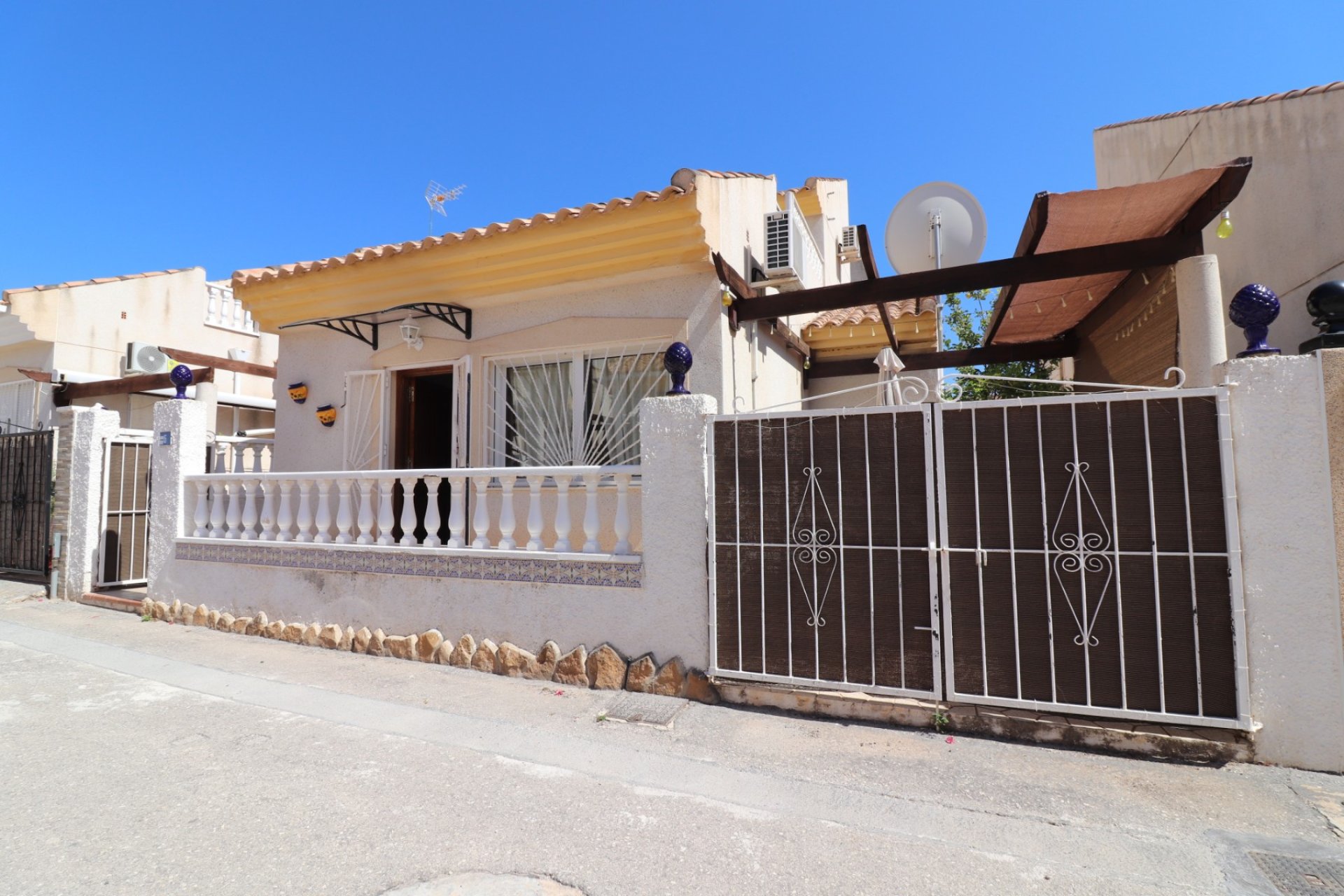 Reventa - Detached House / Villa - Ciudad Quesada - Ciudad Quesada - Town