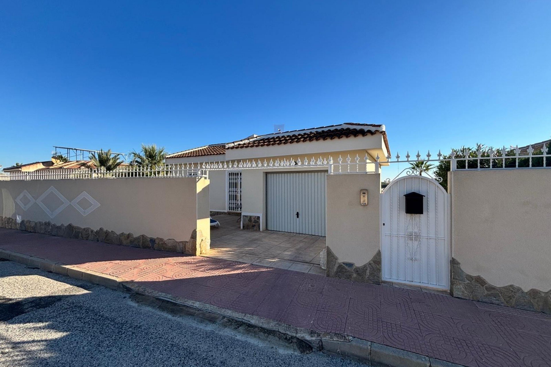 Reventa - Detached House / Villa - Ciudad Quesada - La Fiesta